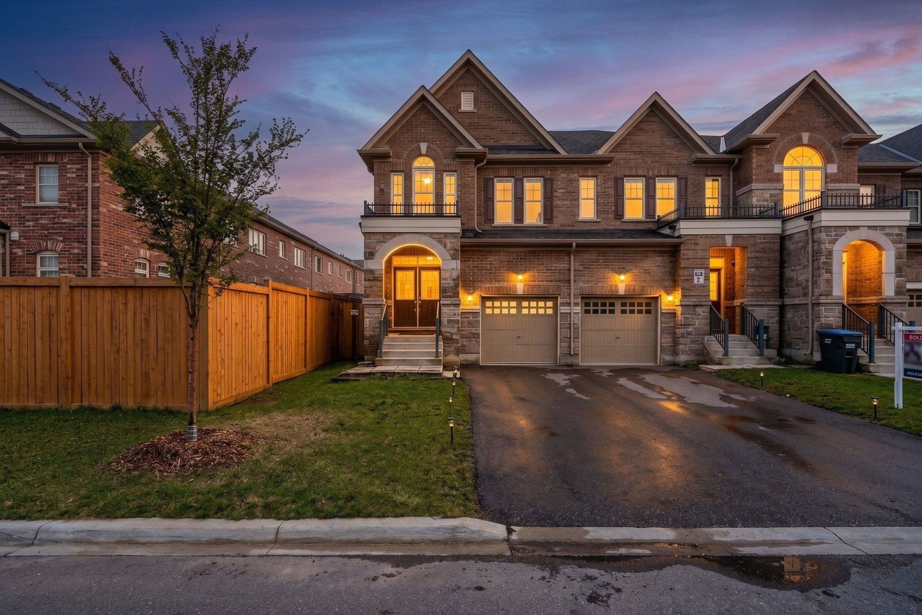 71 Finegan Circle, Brampton, ON L7A 4Z8