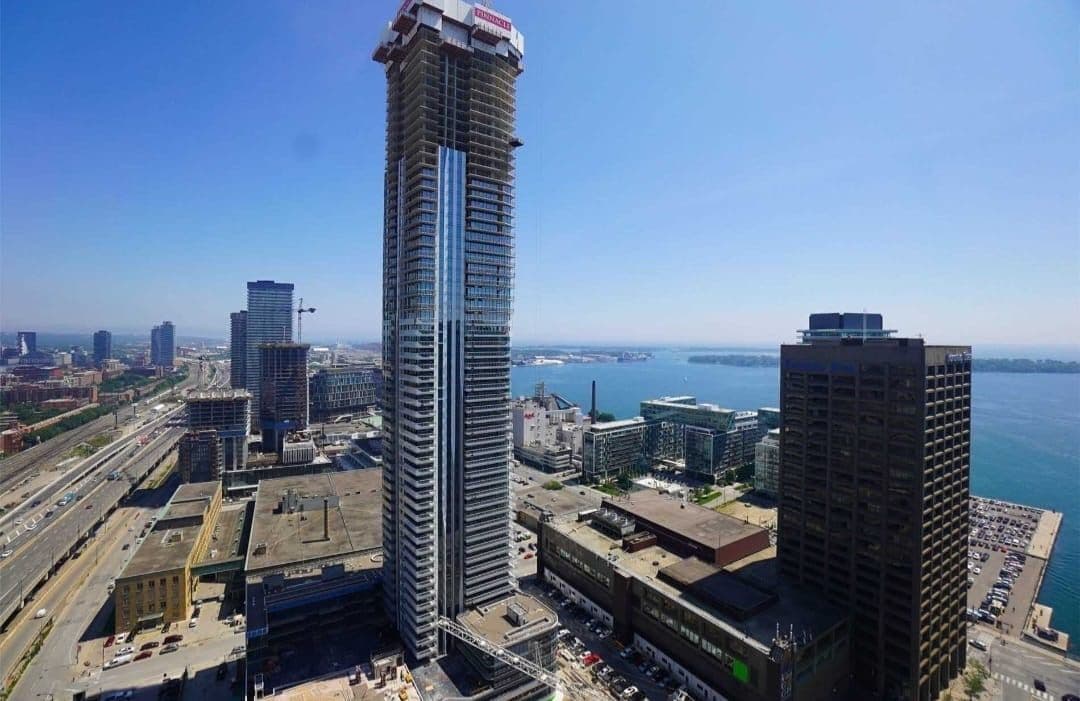 16 Yonge Street 3606, Toronto C01, ON M5E 2A1