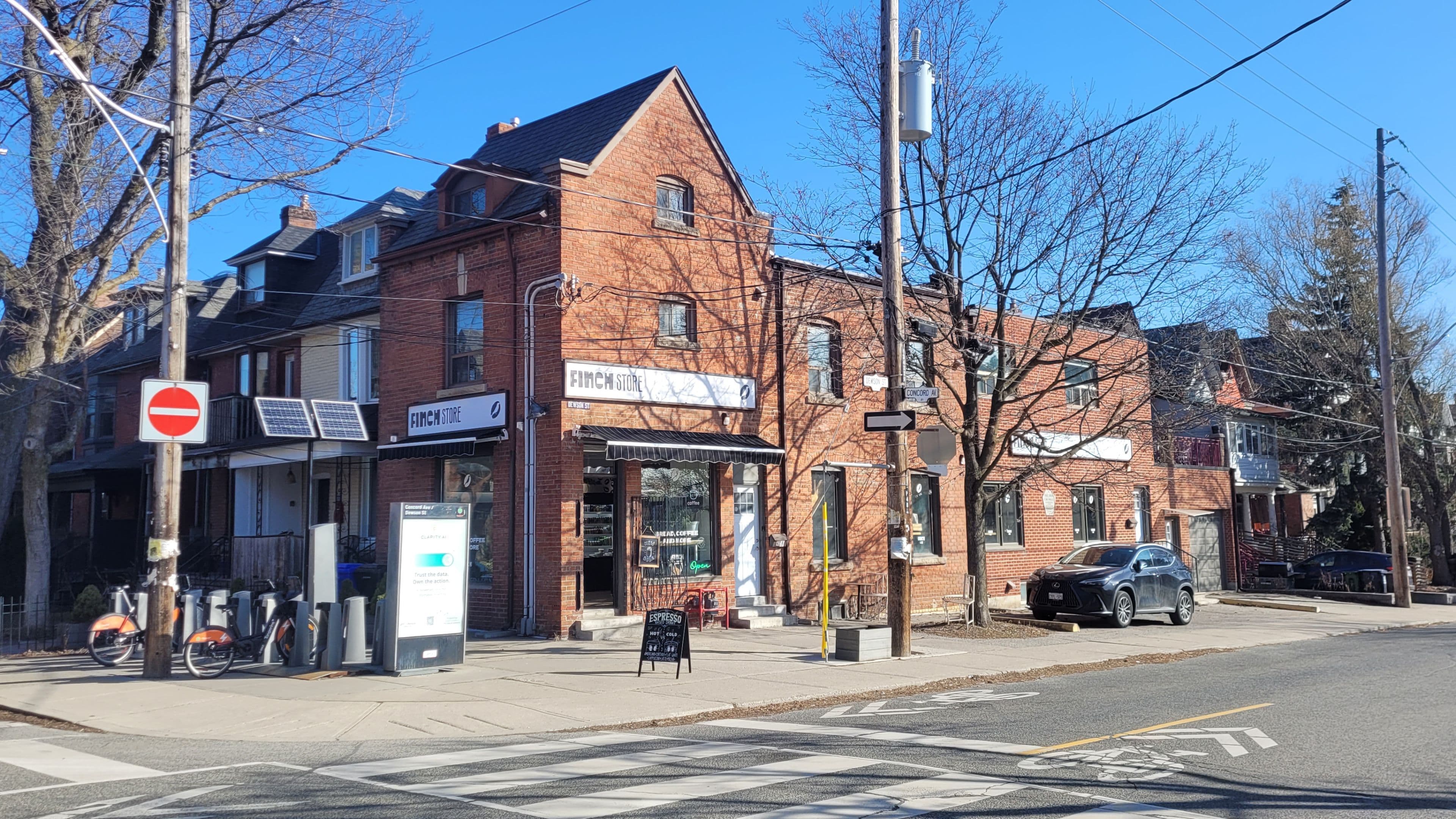 42 Dewson Street E, Toronto C01, ON M6H 1G5