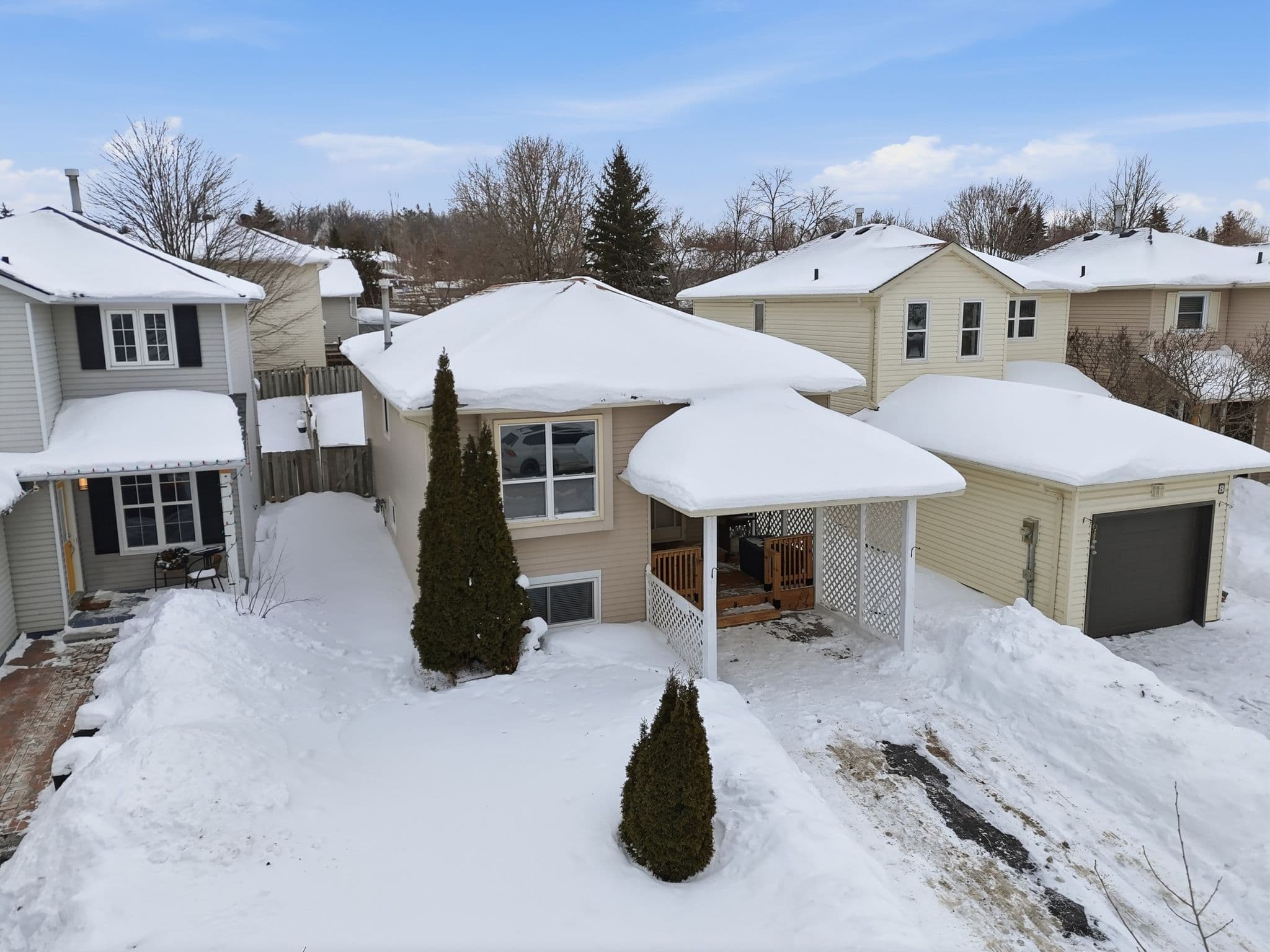 6 D'ambrosio Drive, Barrie, ON L4N 6V5
