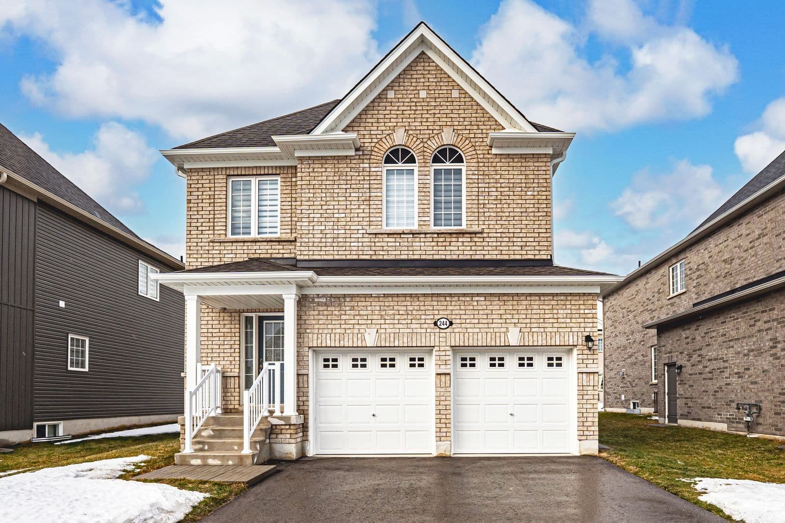 244 McKenzie Drive, Clearview, ON L0M 1S0