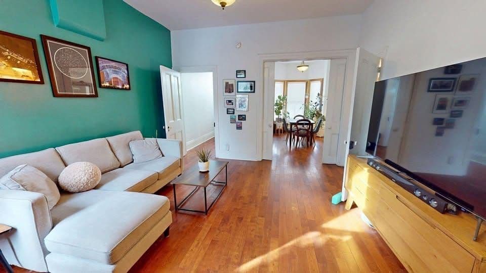 132 Ferguson Avenue N, Hamilton, ON L8R 1L7