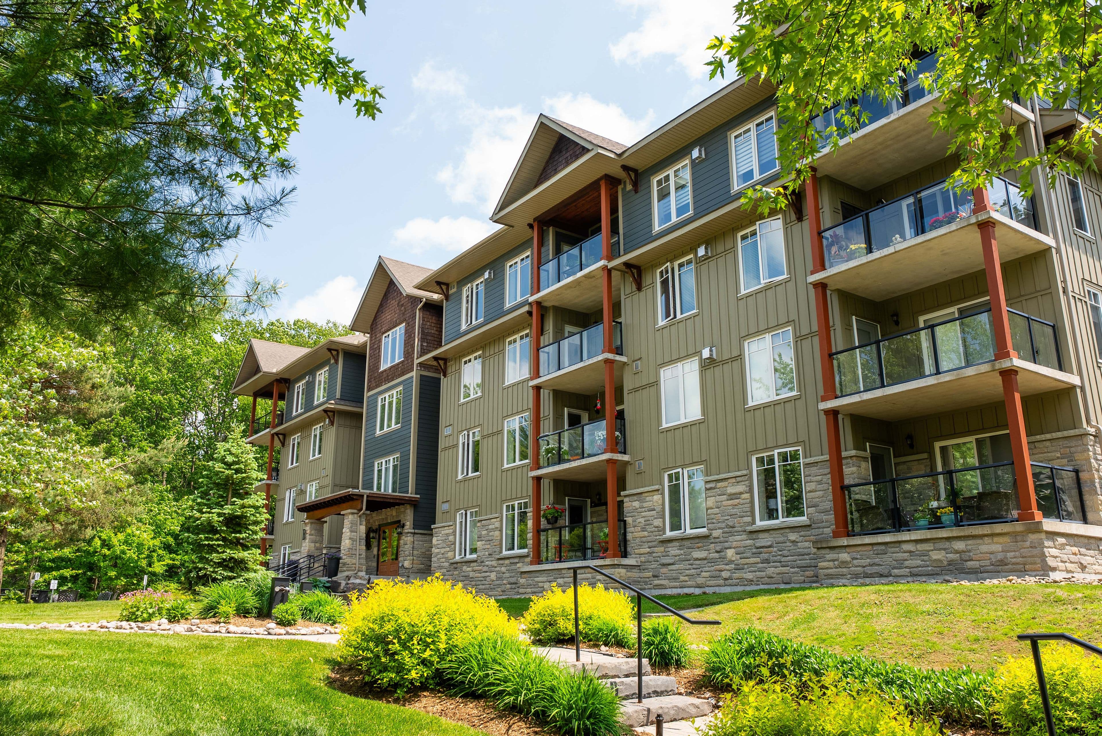 391B Manitoba Street 103, Bracebridge, ON P1L 0B5