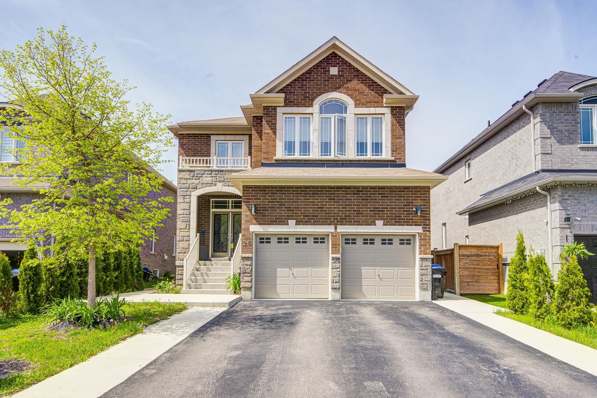 26 Pearl Street, Wasaga Beach, ON L9Z 1J6