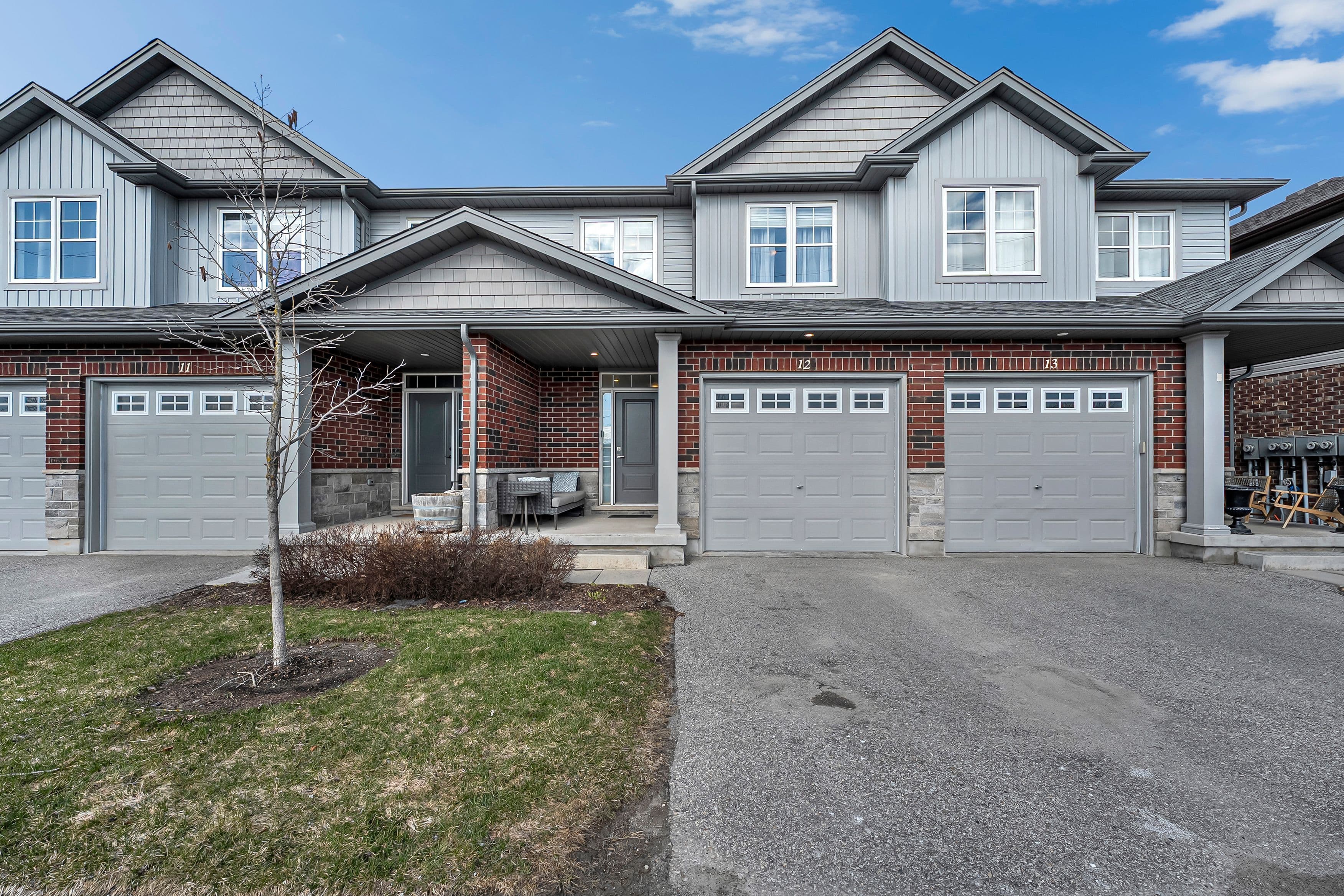 269 Watson Parkway N 12, Guelph, ON N1E 0R3