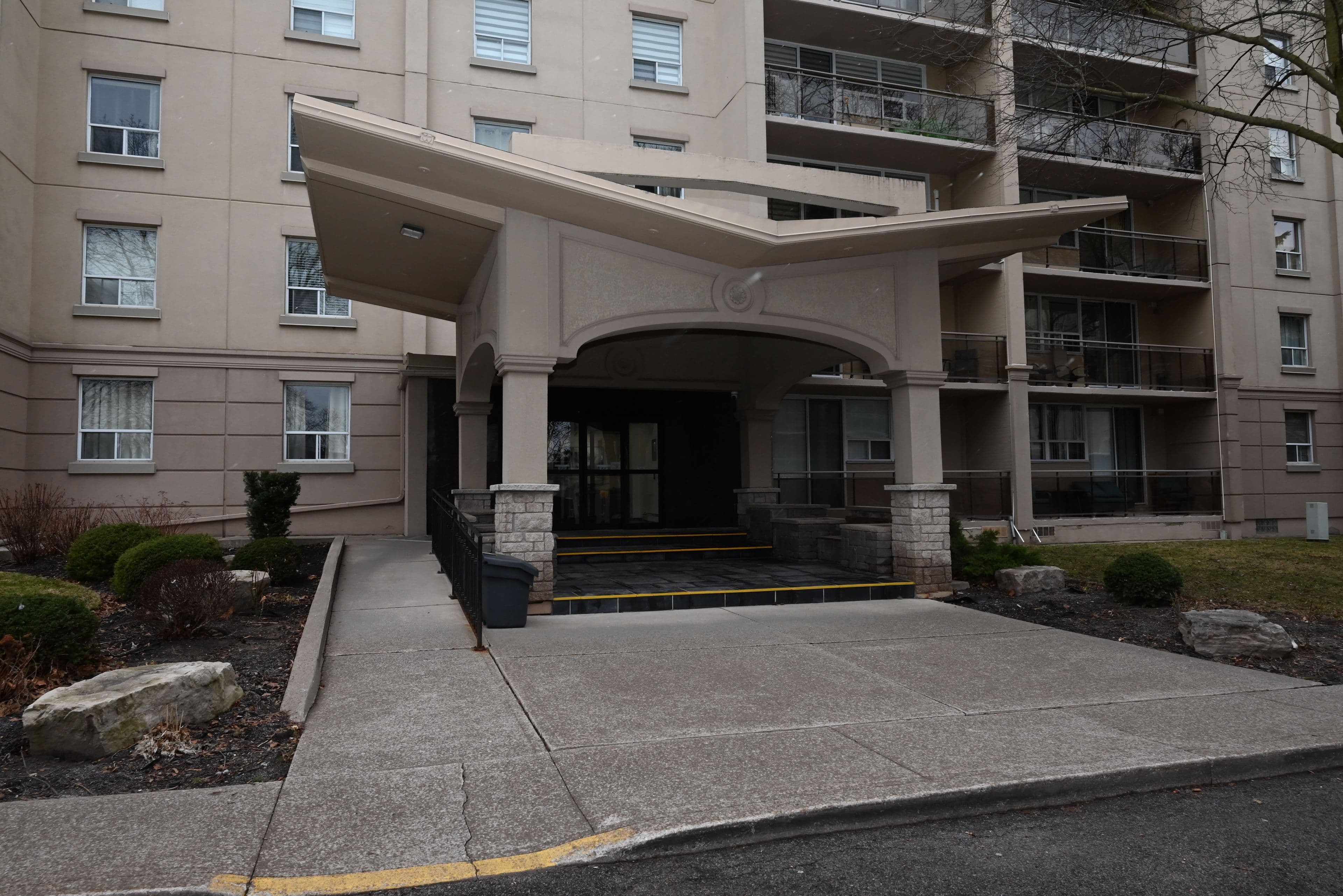 6400 Huggins Street 307, Niagara Falls, ON L2J 3G5