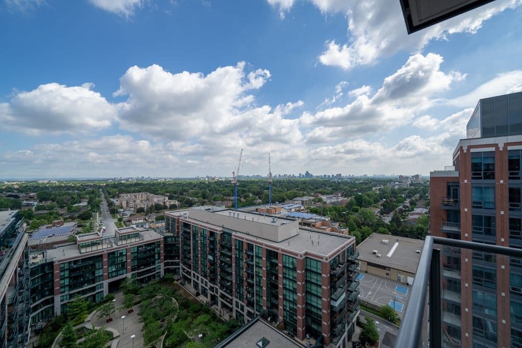 31 Tippet Road 1518, Toronto C06, ON M3H 0C8