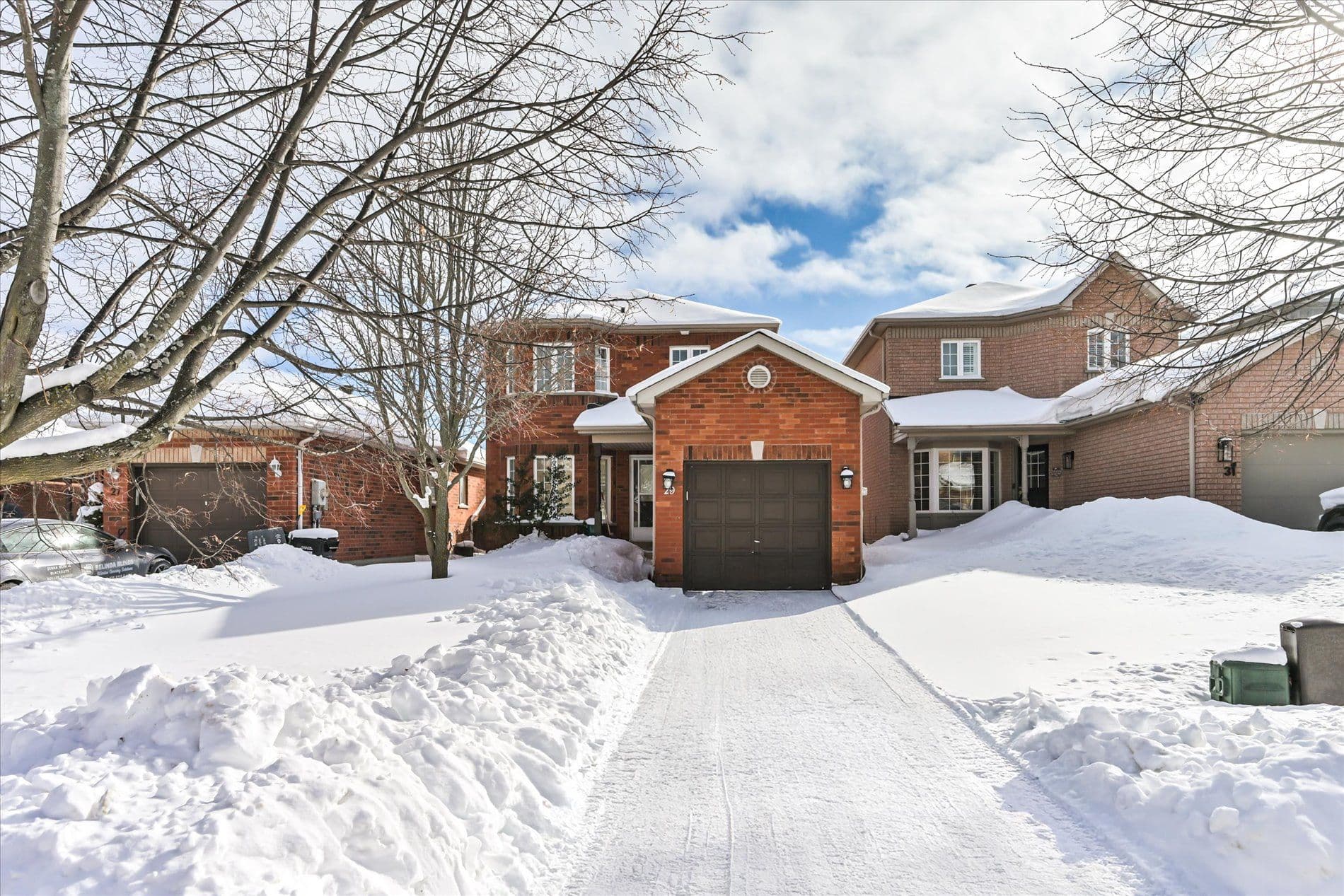 29 Drake Drive, Barrie, ON L4N 8W3