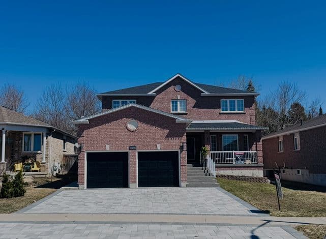 25 Jagges Drive, Barrie, ON L4N 0W9