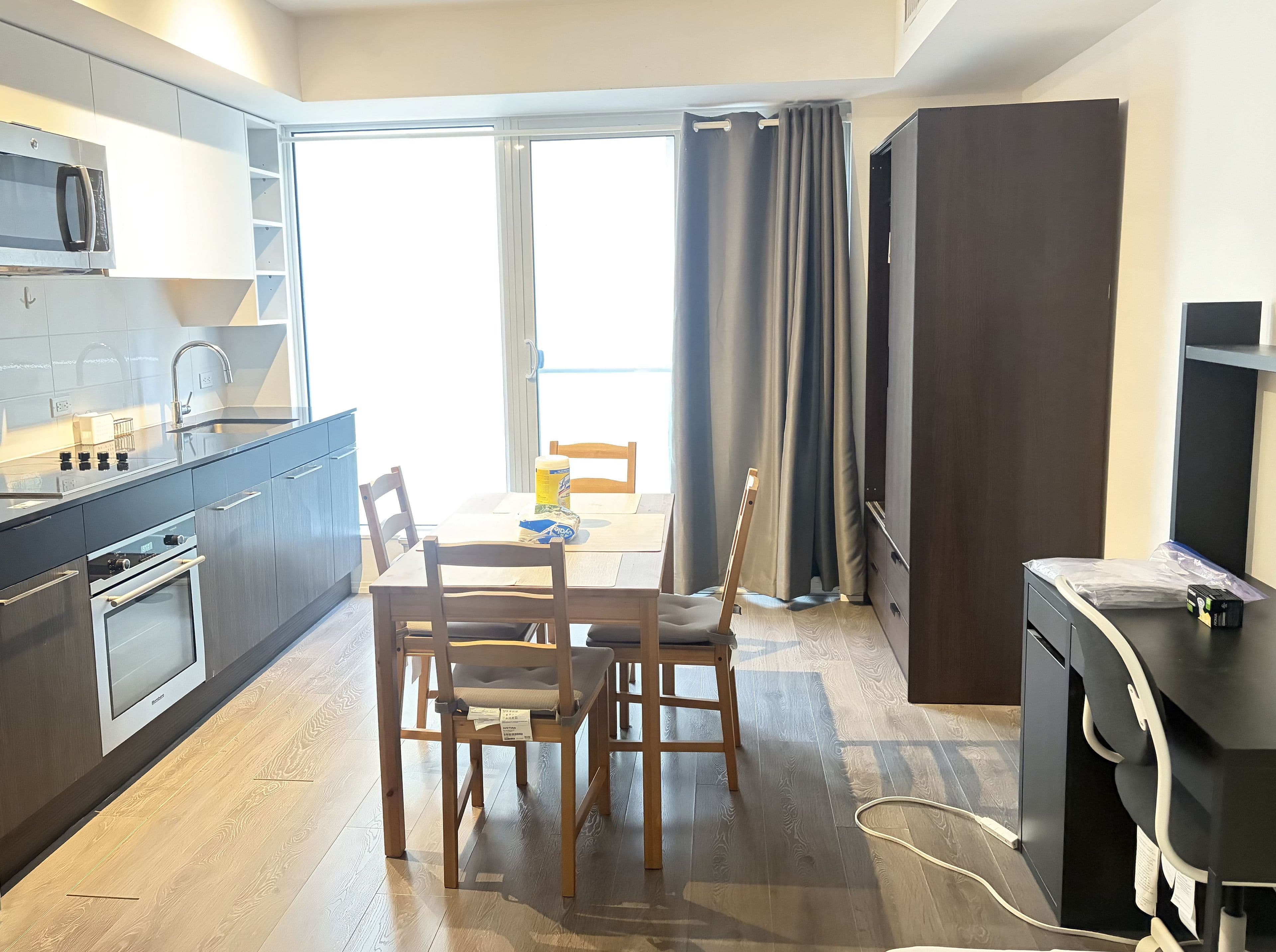 68 Shuter Street 1011, Toronto C08, ON M5B 1B4