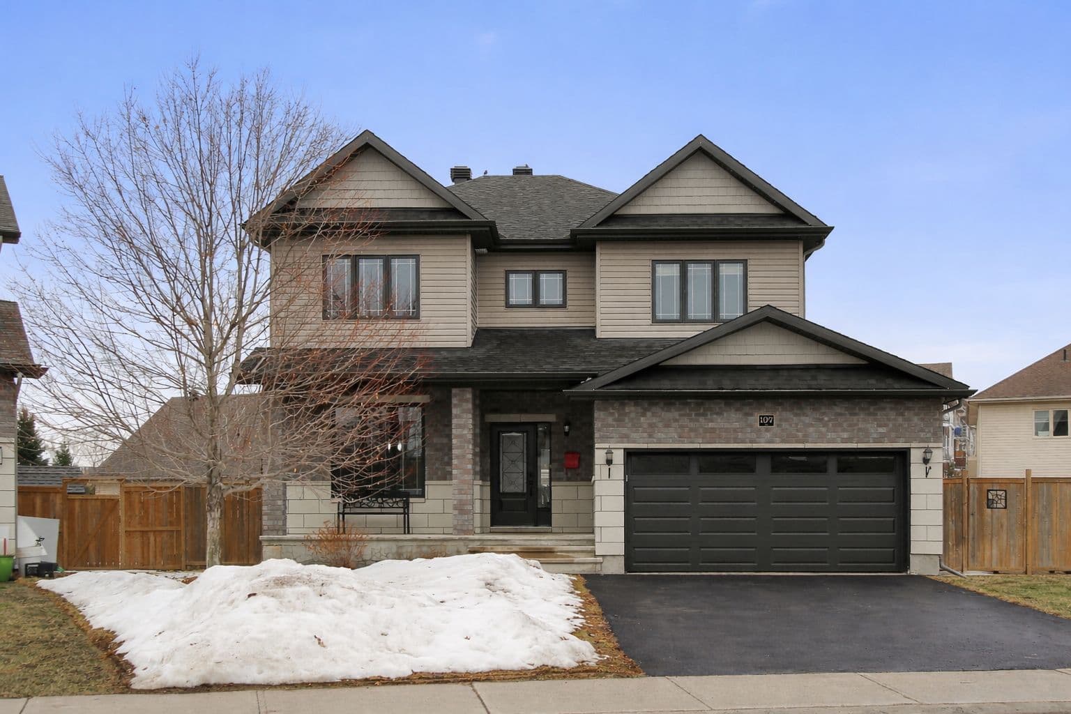 107 Francis Street, Carleton Place, ON K7C 0E9