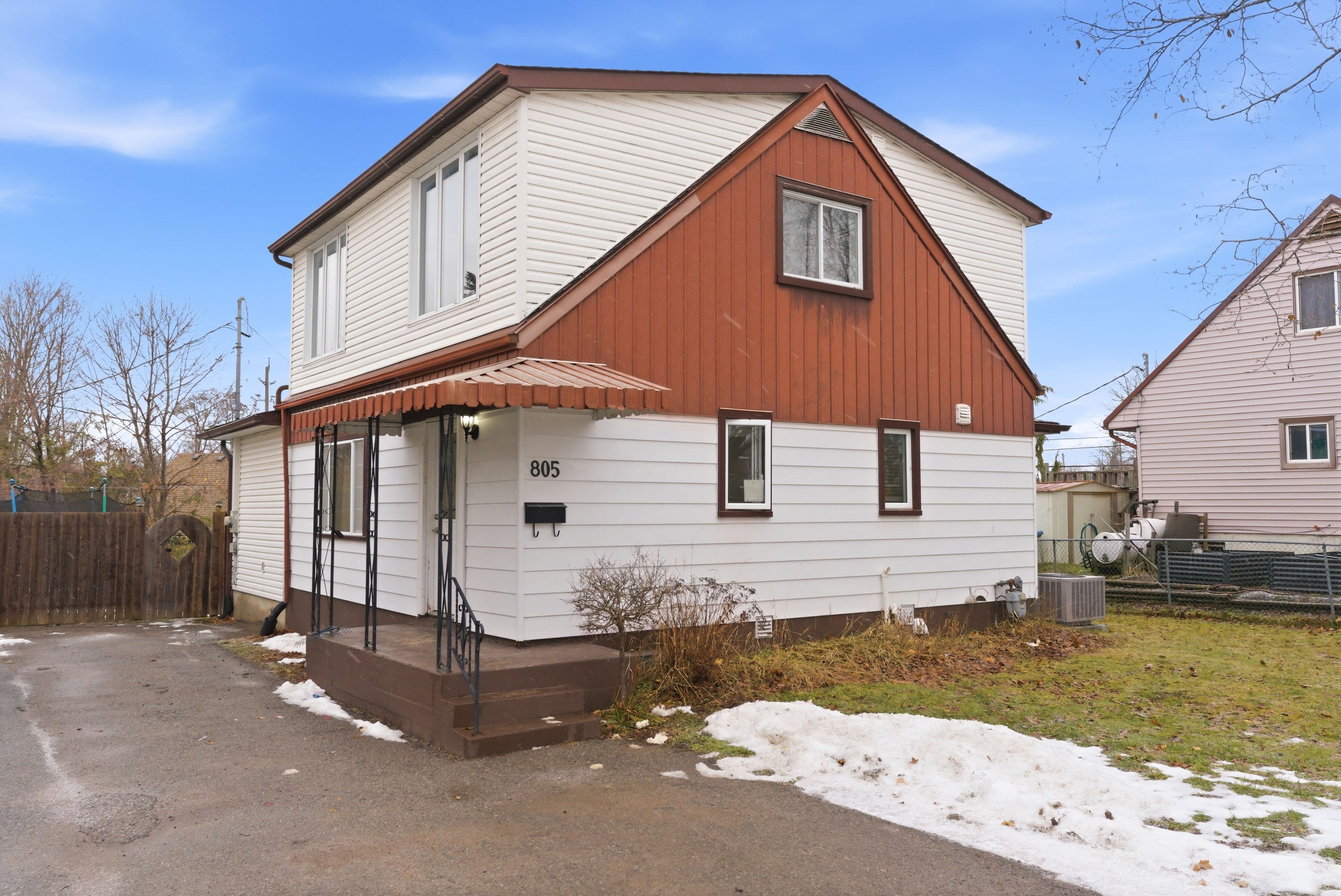 805 Morphet Avenue, Peterborough, ON K9J 2X7