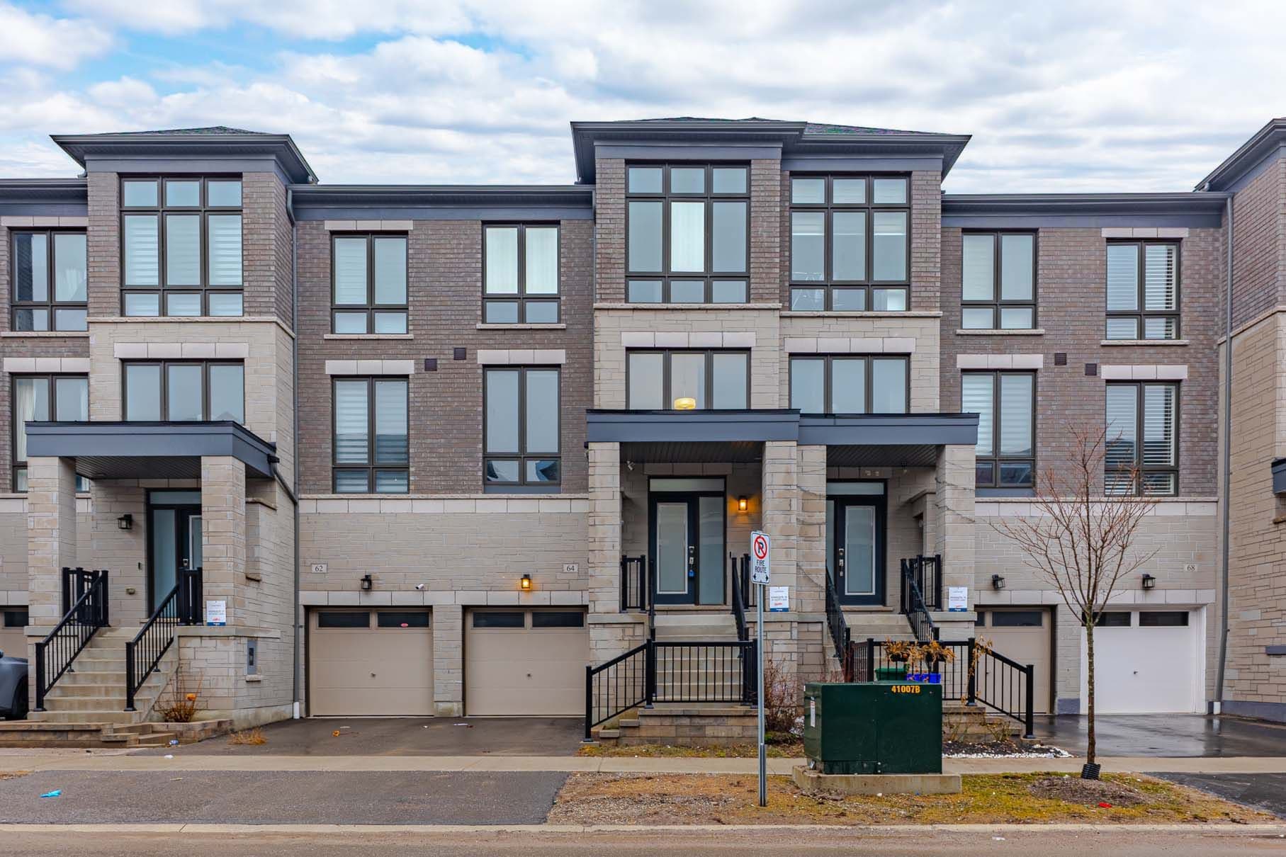 64 Douet Lane, Ajax, ON L1Z 0V4