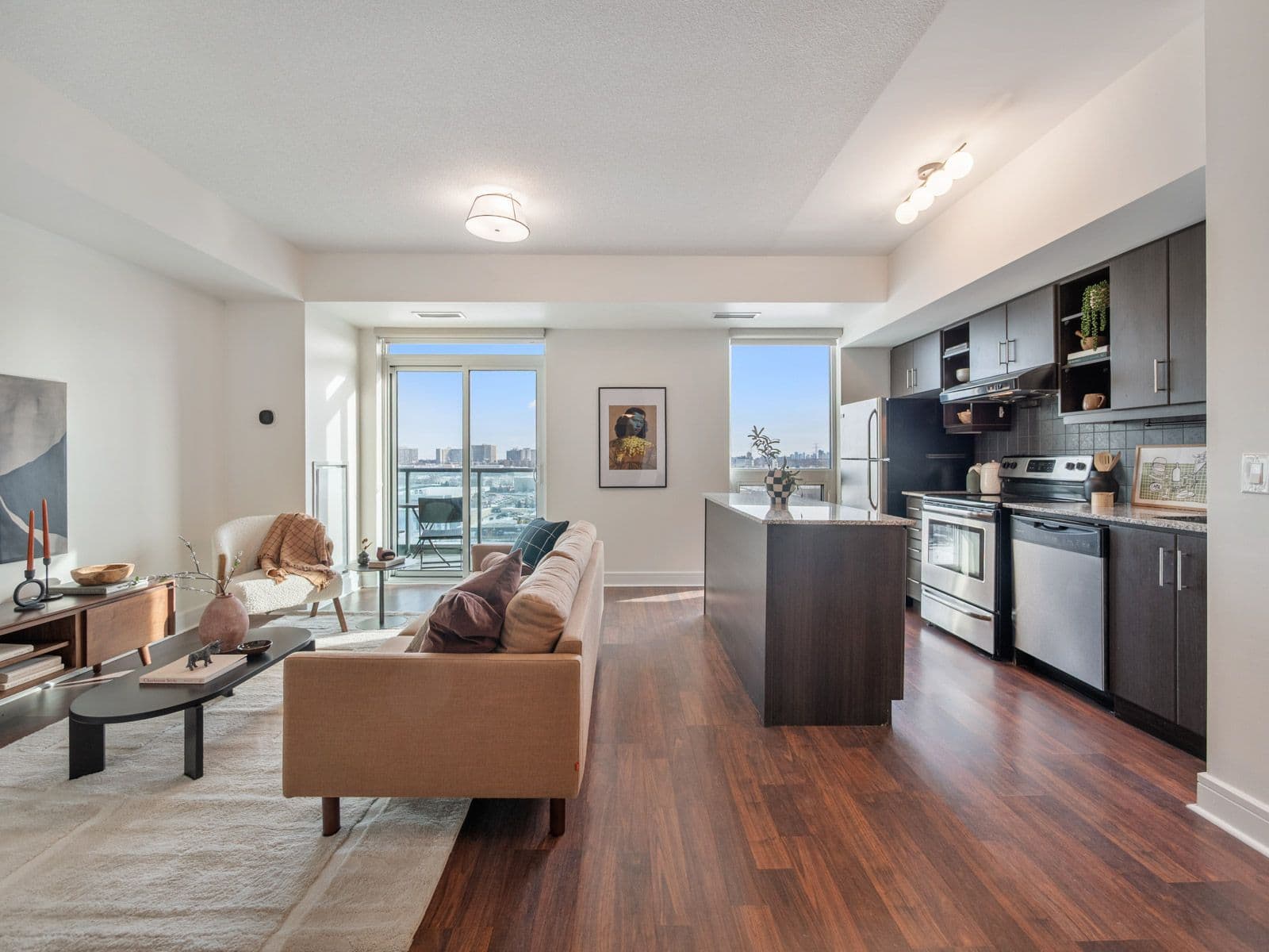 35 Brian Peck Crescent 909, Toronto C11, ON M4G 4K4