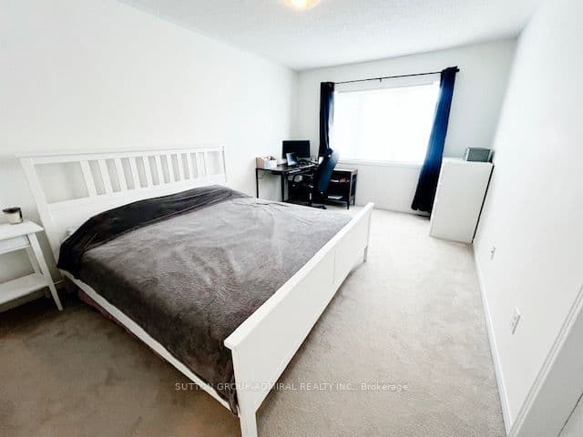 35 White Spruce Crescent, Vaughan, ON L6A 4C5