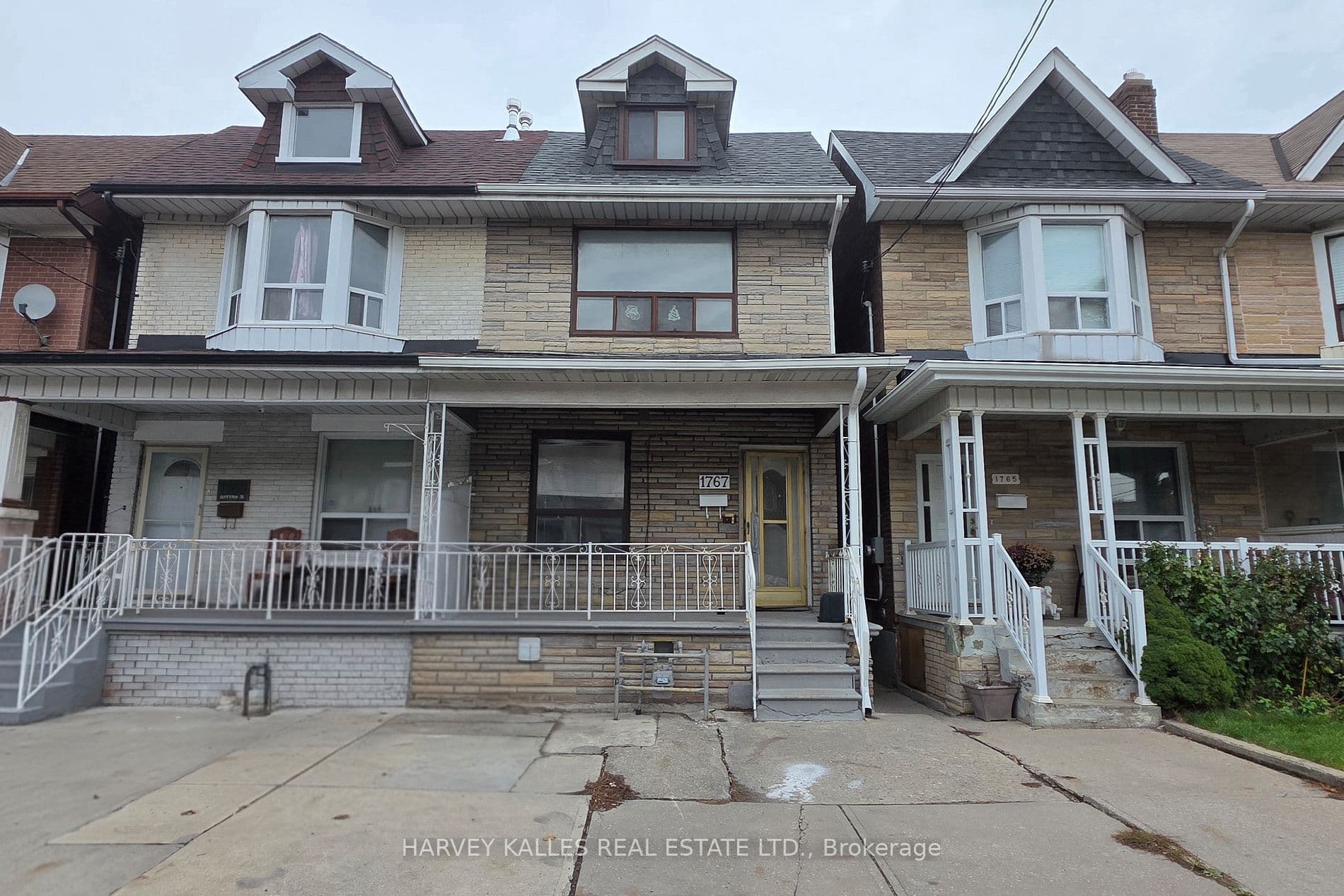 1767 Dufferin Street, Toronto C03, ON M6E 3N9