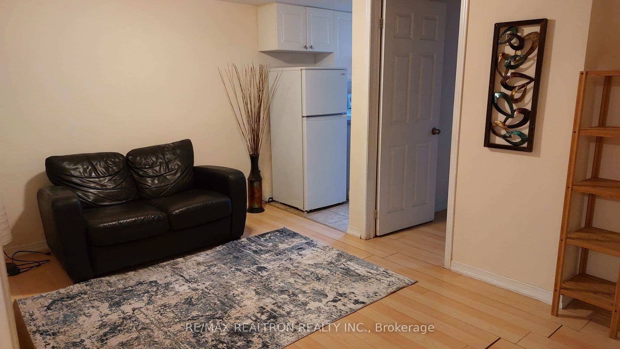 17 Spangler Road E Bsmnt, Markham, ON L3S 2G2