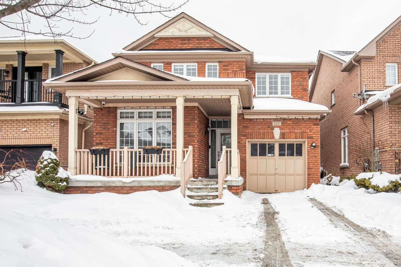 124 Alfred Paterson Drive, Markham, ON L6E 1L5