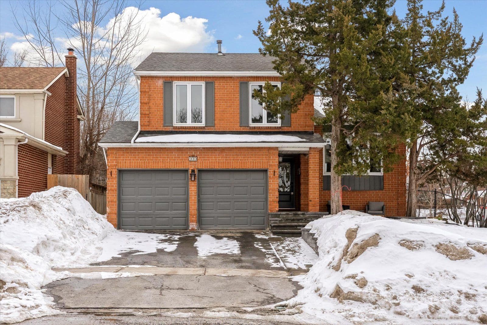 233 Fincham Avenue, Markham, ON L3P 4E4