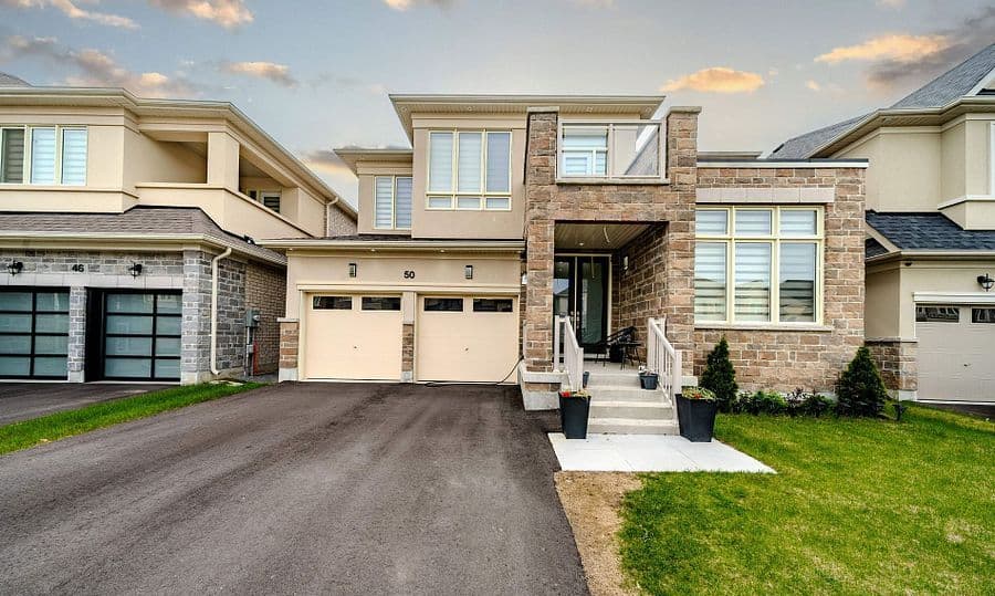 50 Carriage Shop Bend, East Gwillimbury, ON L9N 0Y5