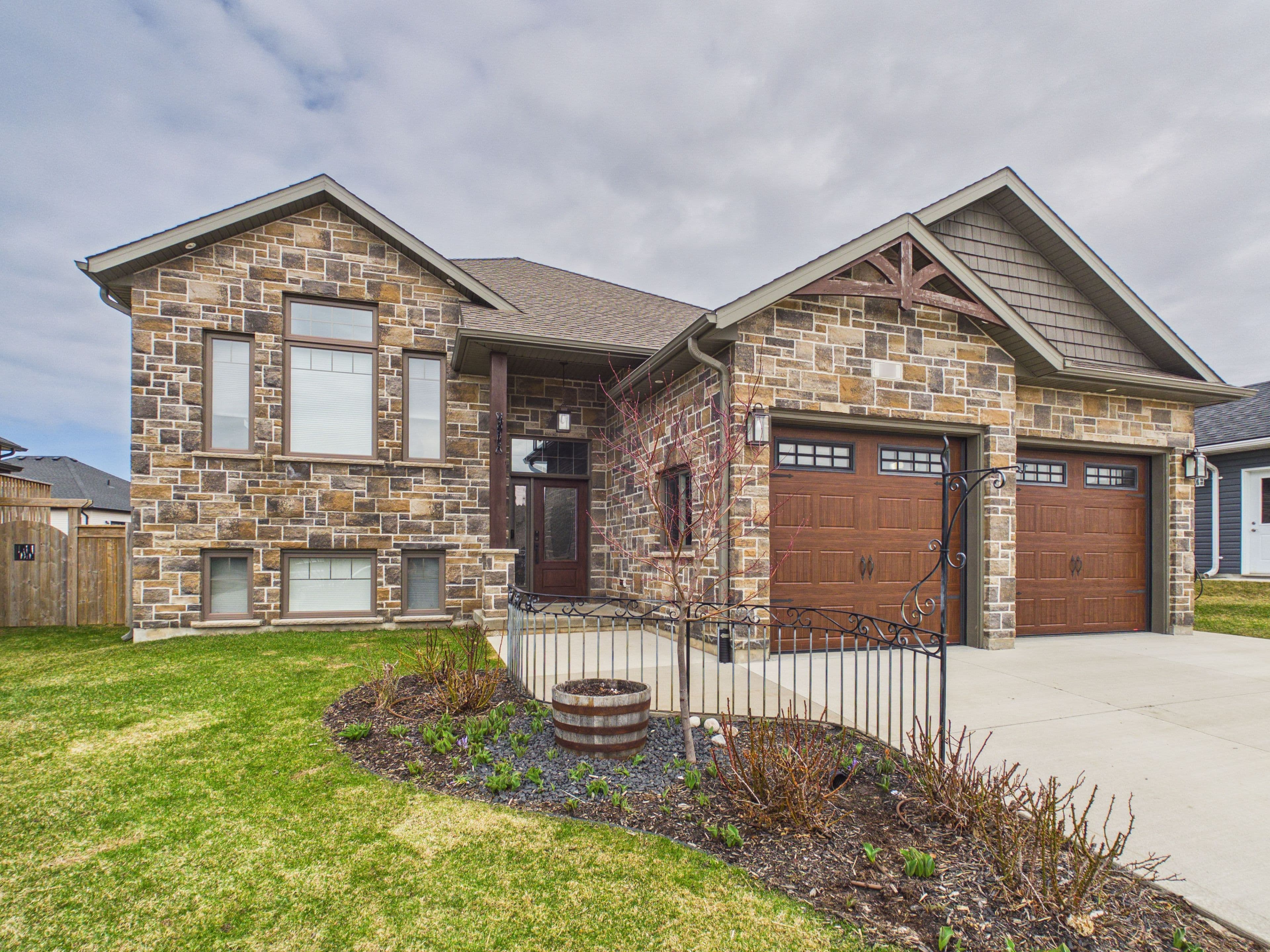 13 Lakefield Drive, Kincardine, ON N2Z 0C9