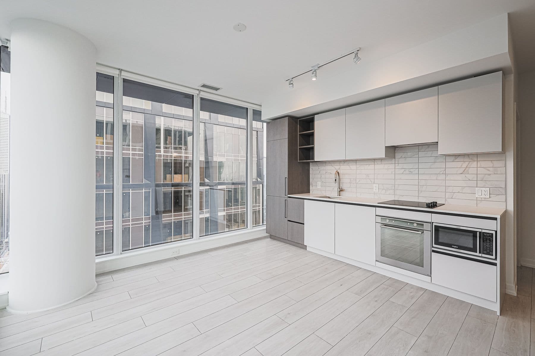 55 Mercer Street PH09, Toronto C01, ON M5V 0W4