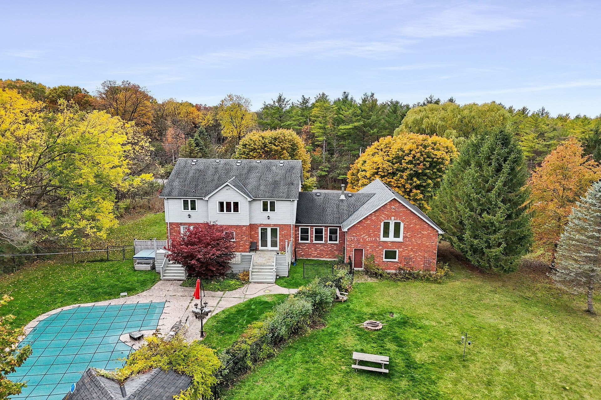 1738 Woodhull Road, London South, ON N6K 4M6