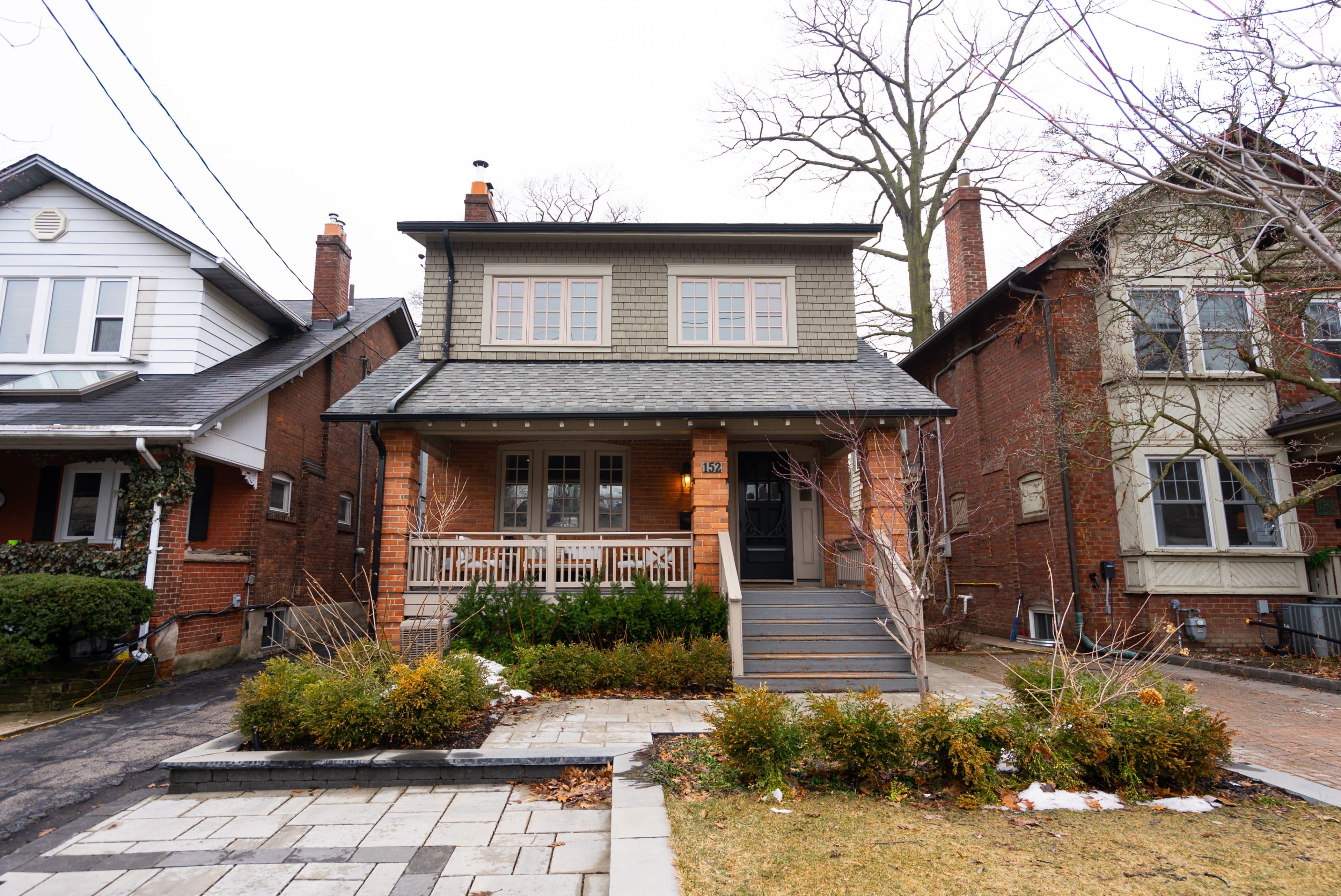 152 Hammersmith Avenue, Toronto E02, ON M4E 2W8