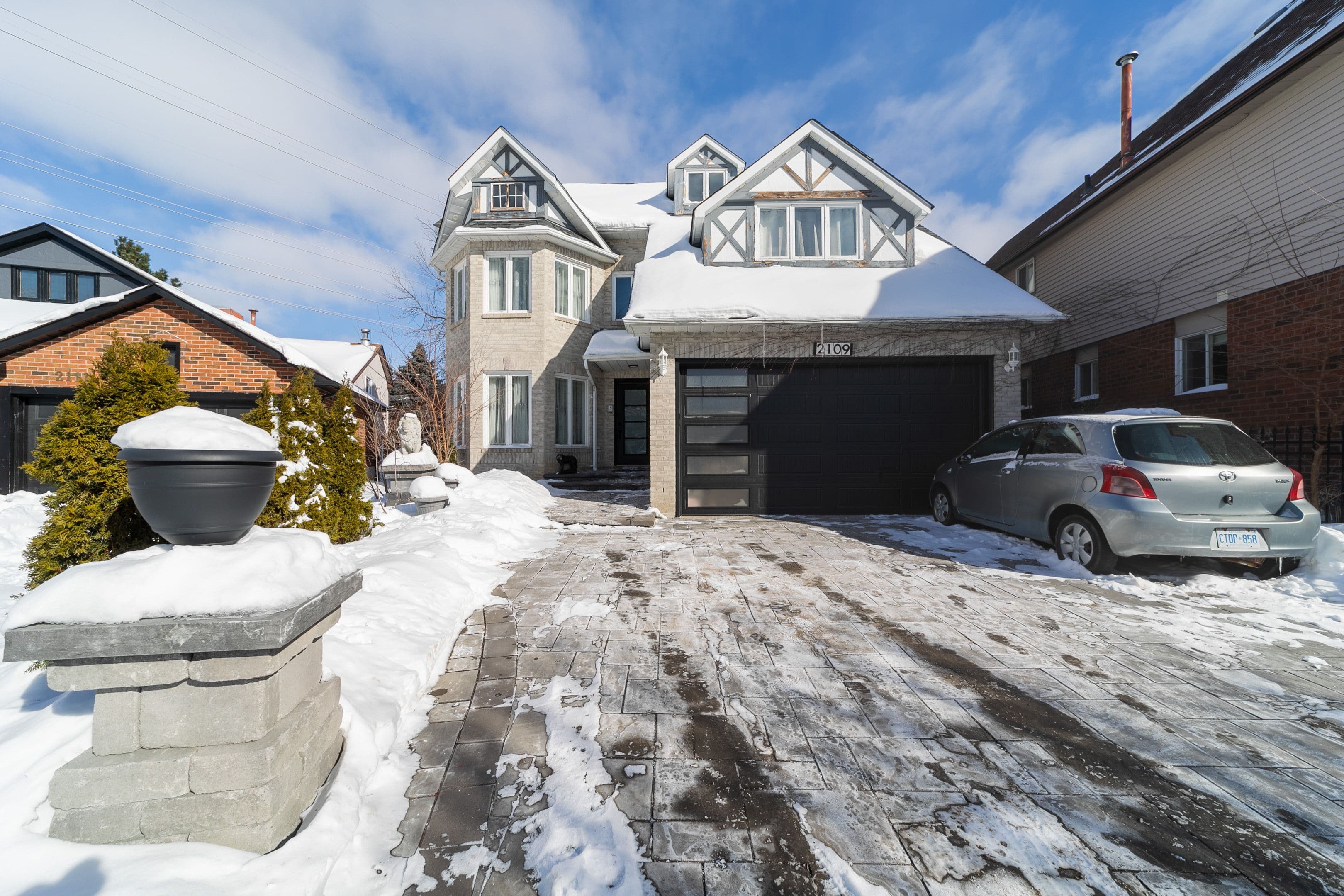 2109 Lynn Heights Drive, Pickering, ON L1X 2S1