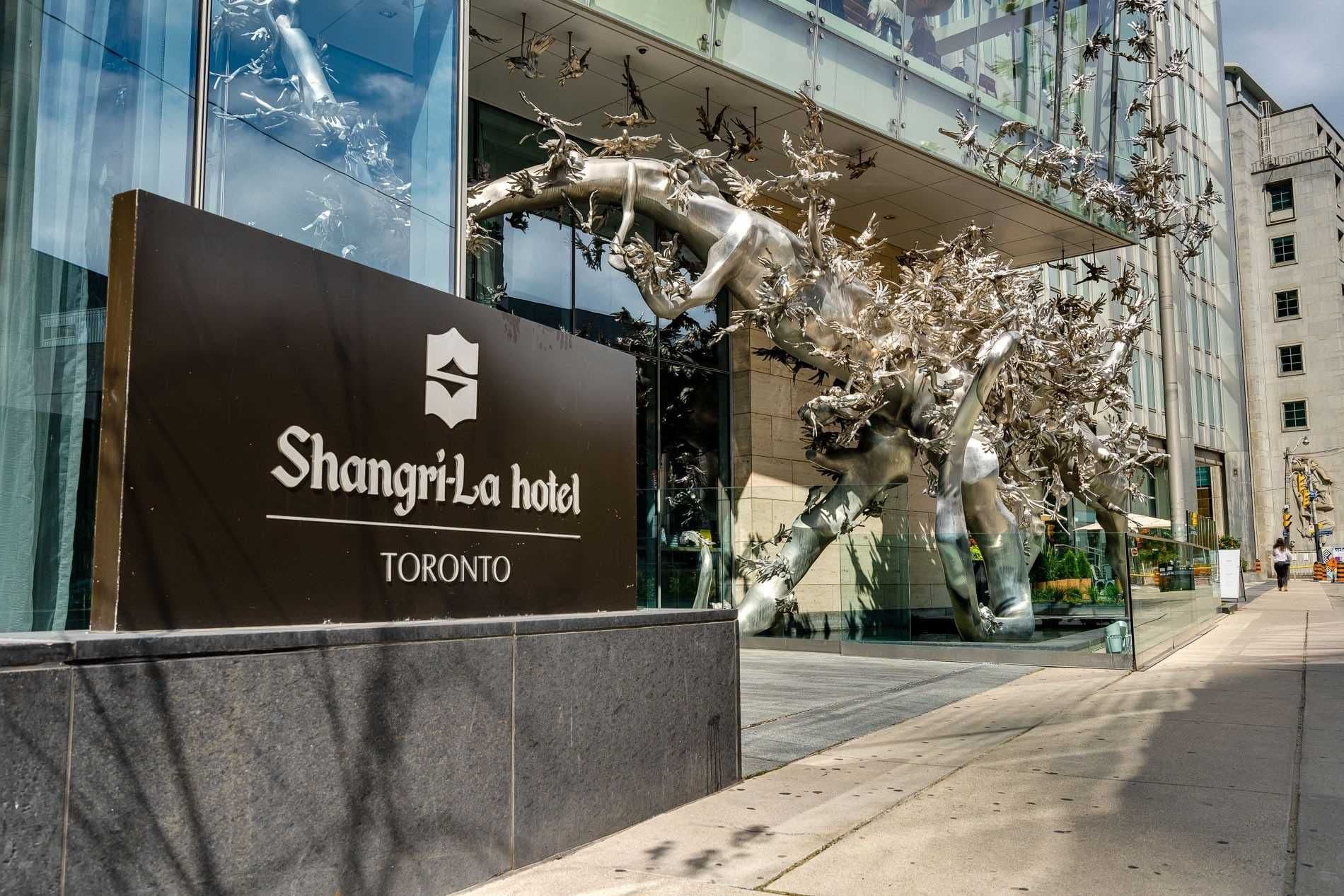 180 University Avenue 4106, Toronto C01, ON M5H 0A2