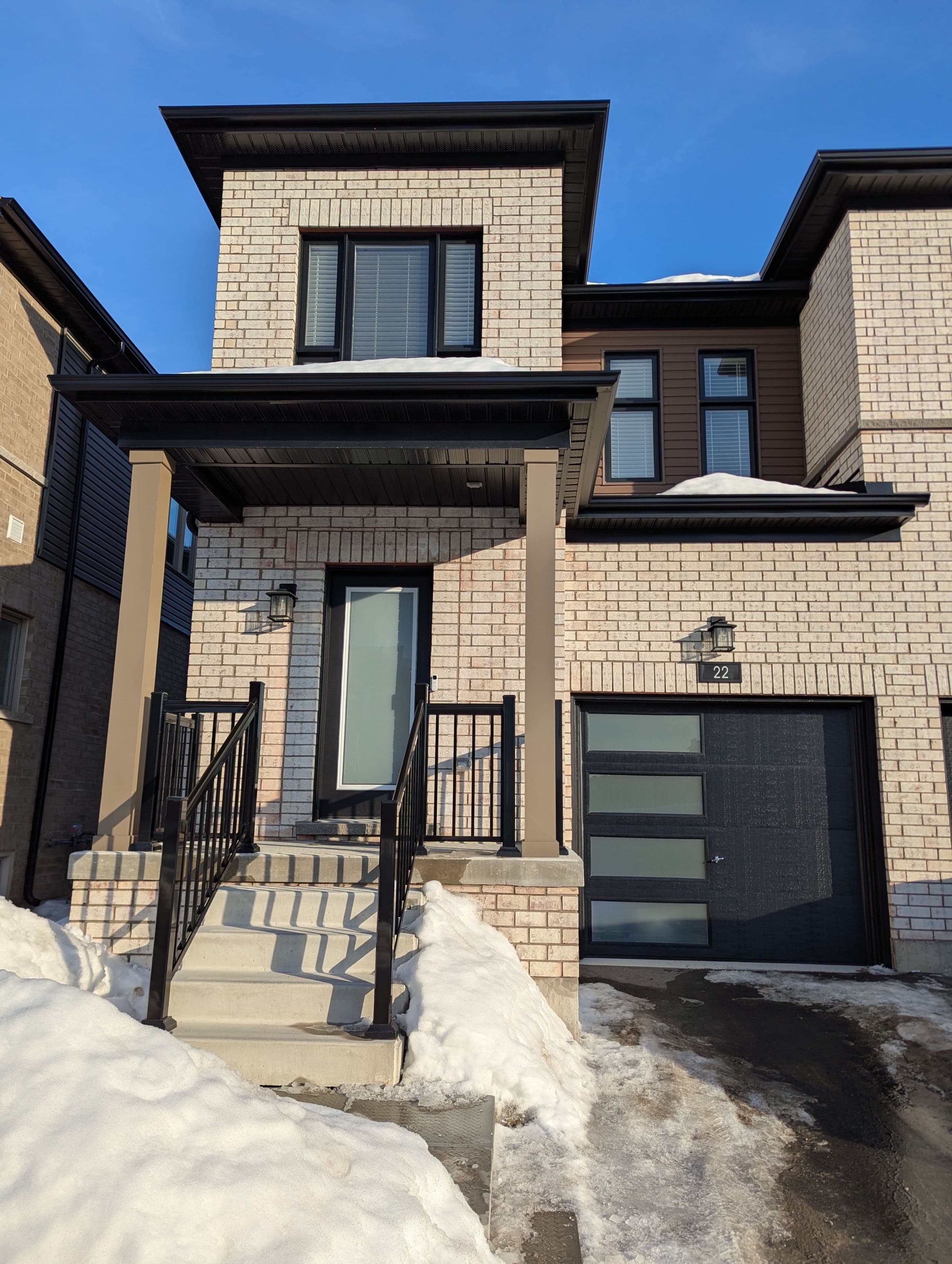 22 Westwood Avenue, Barrie, ON L9J 0M6