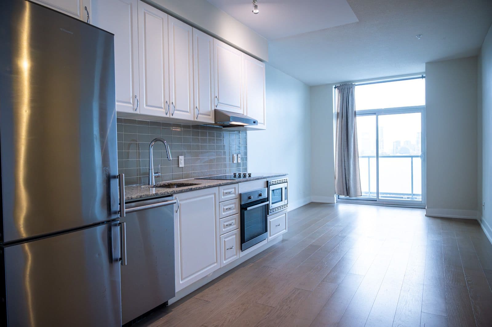 7 Kenaston Gardens 616, Toronto C15, ON M2K 0E9