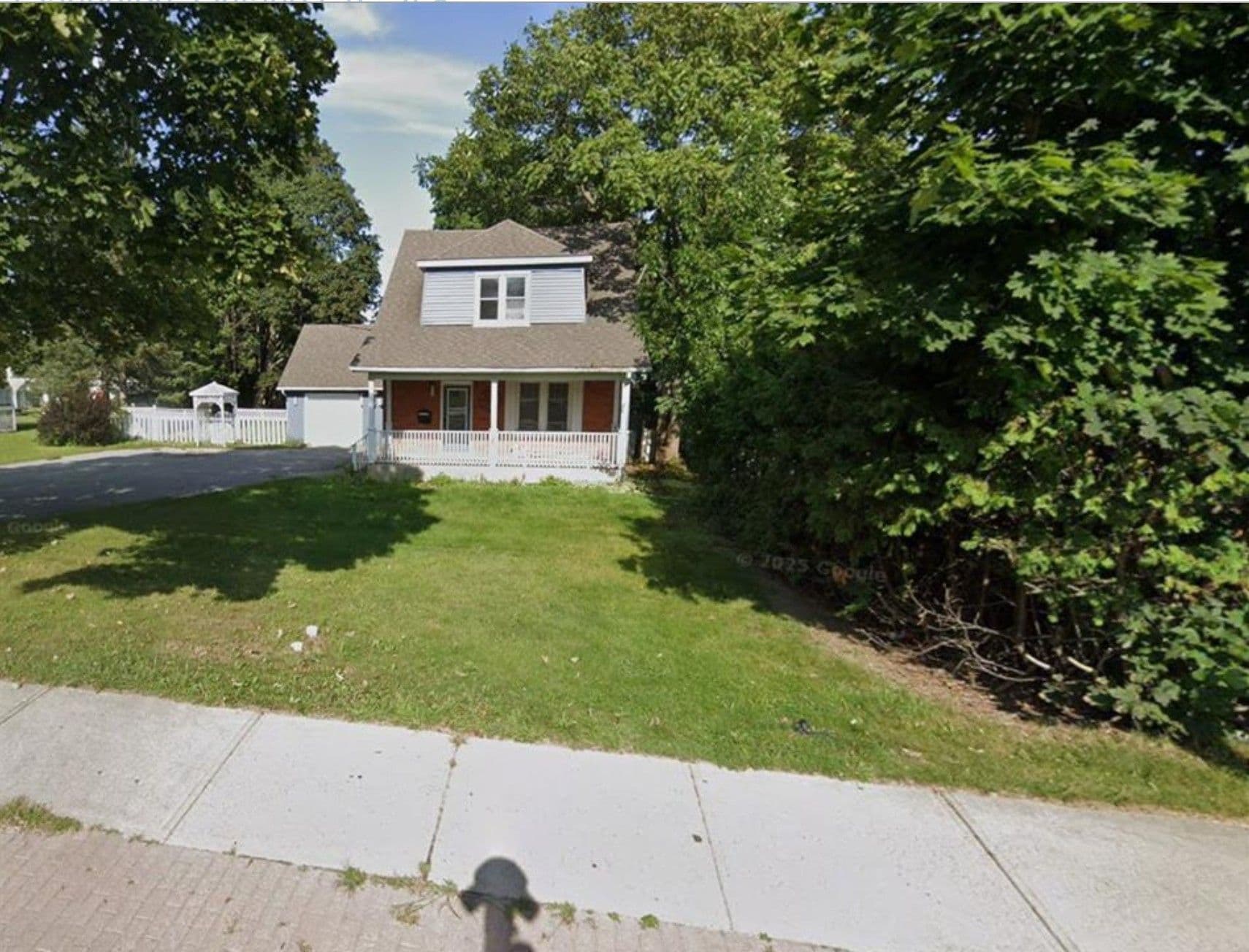 83 Liberty Street N, Clarington, ON L1C 2L8