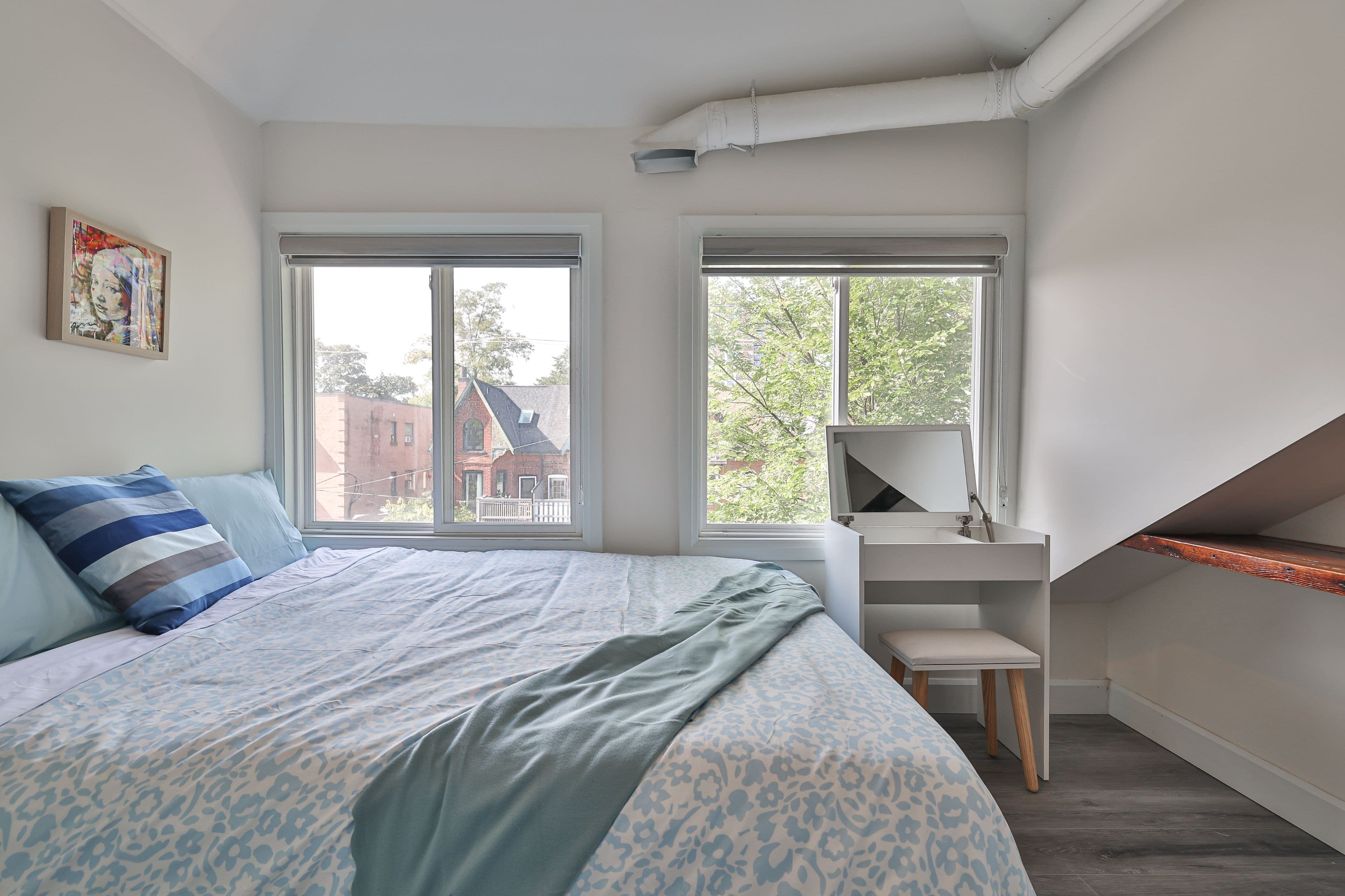 5 Sorauren Avenue 7, Toronto W01, ON M6R 2C6