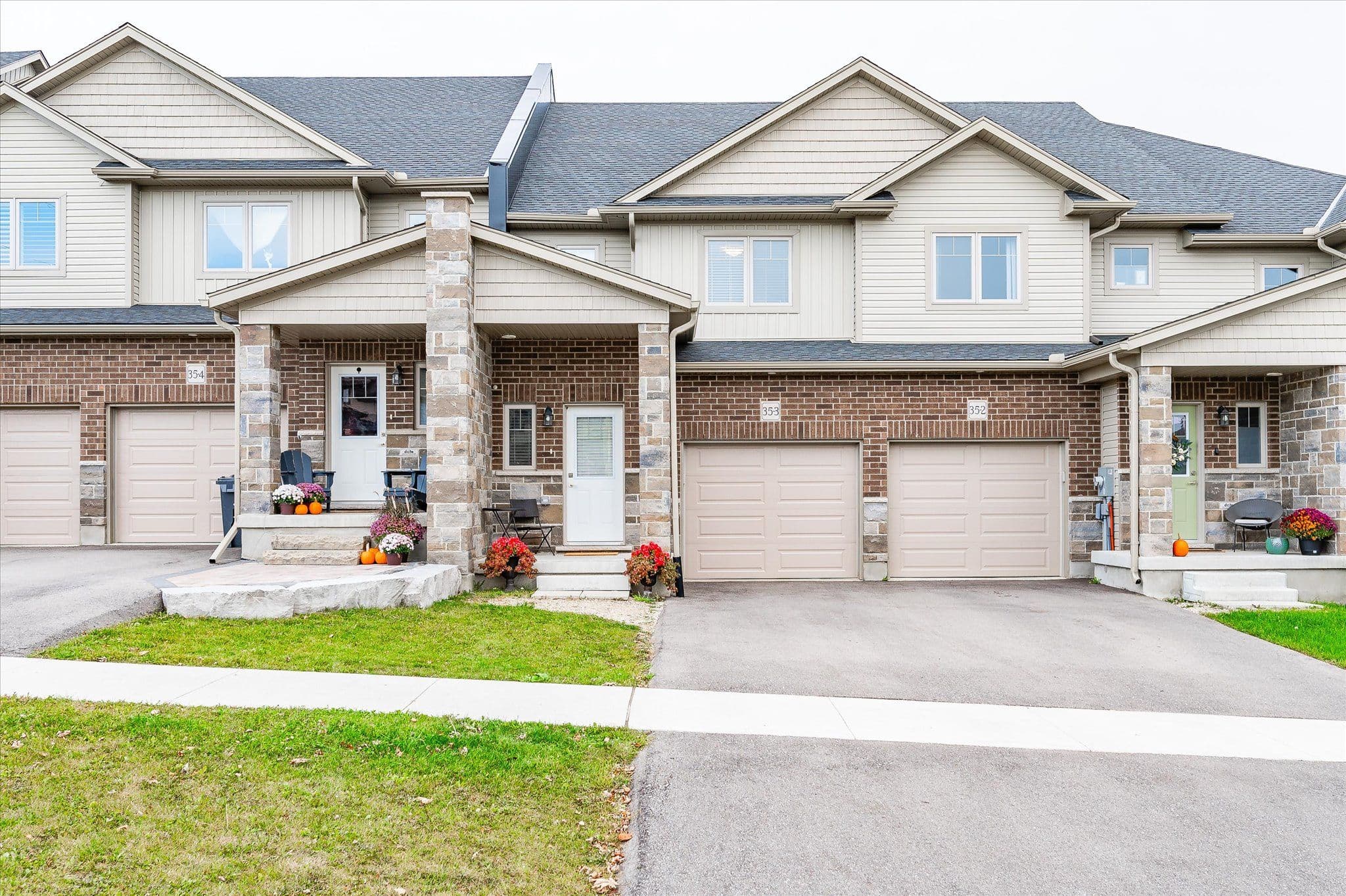 35 WIDEMAN Boulevard 3, Guelph, ON N1E 0J2