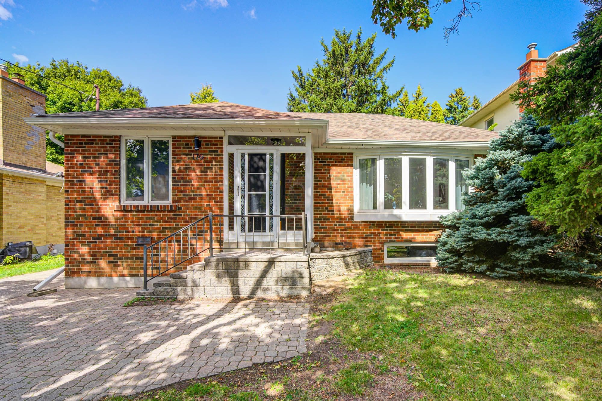 176 Mckee Avenue, Toronto C14, ON M2N 4C7