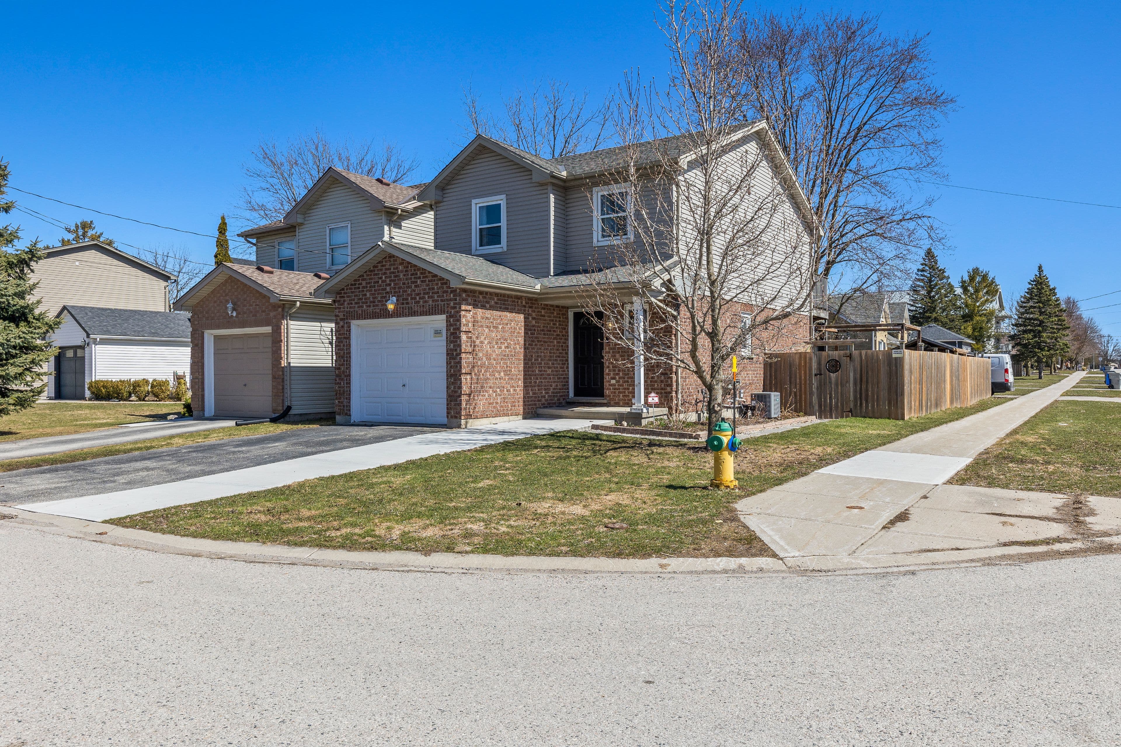 260 Oak Street, Lucan Biddulph, ON N0M 2J0