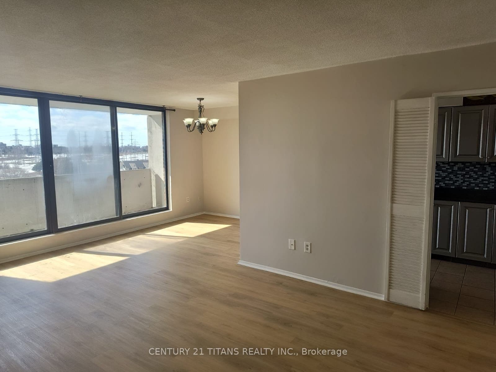 301 Prudential Drive 907, Toronto E04, ON M1P 4V3