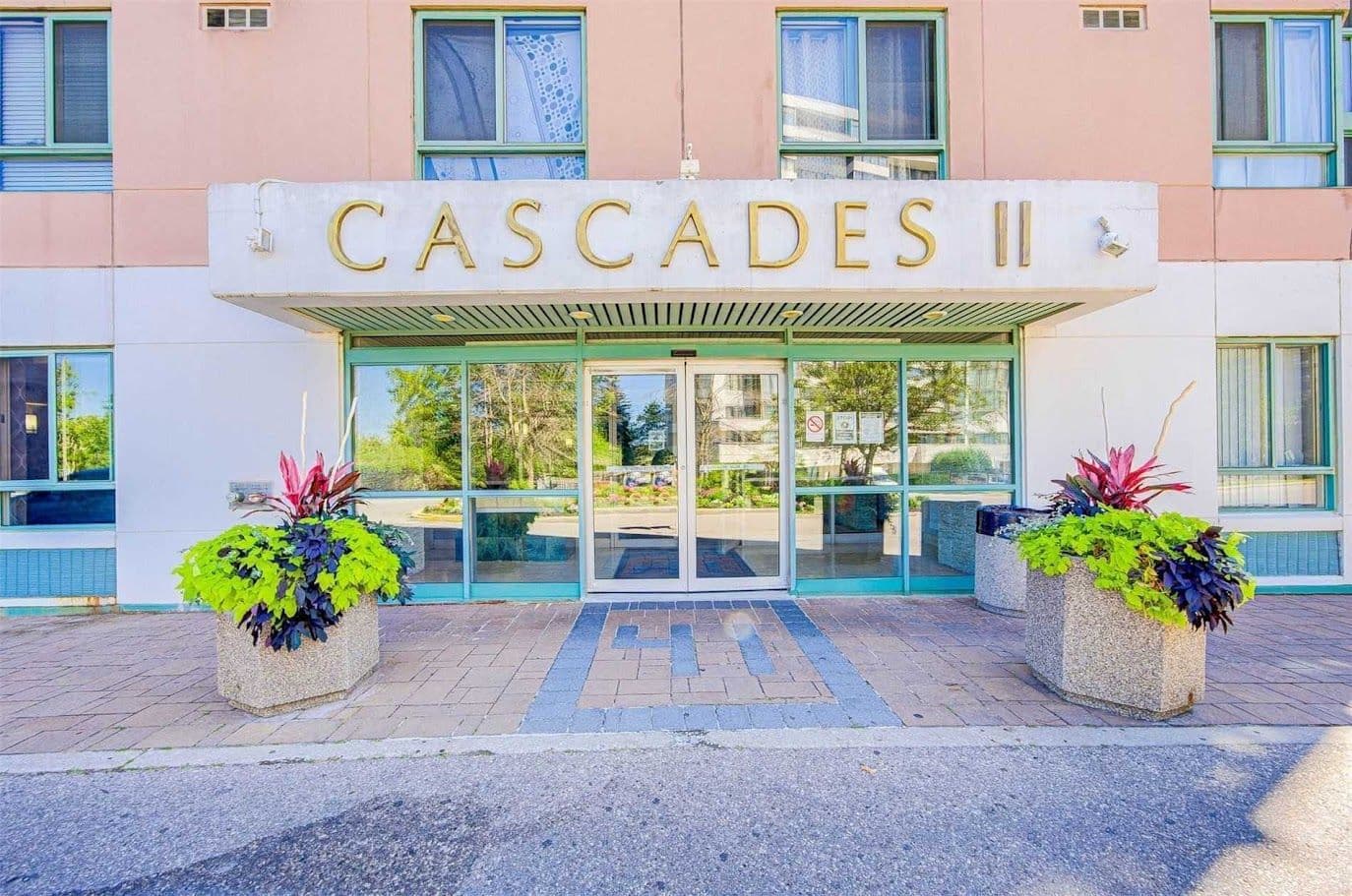 41 Markbrook Lane 213, Toronto W10, ON M9V 5E6