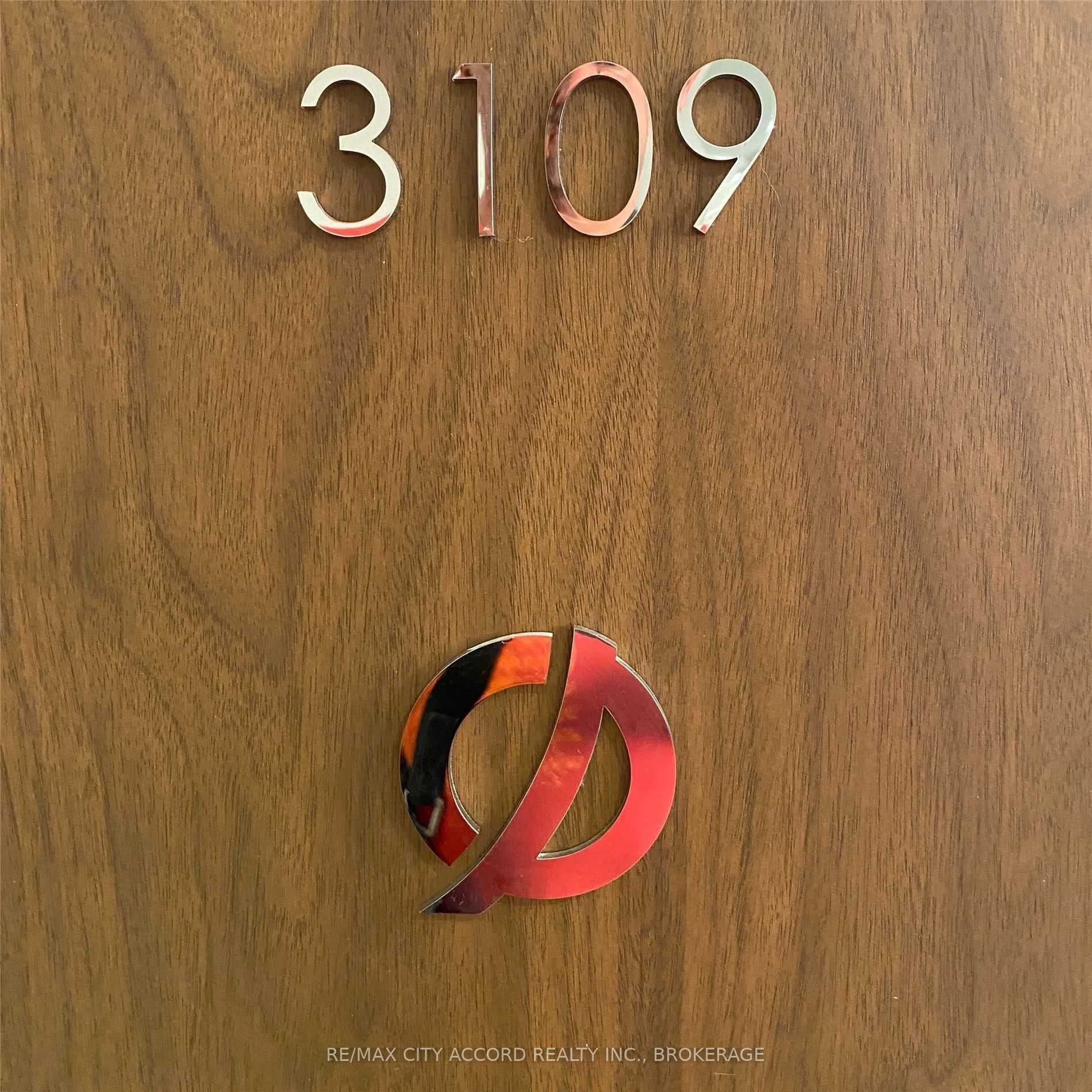 17 Bathurst Street 3109, Toronto C01, ON M6A 2E1