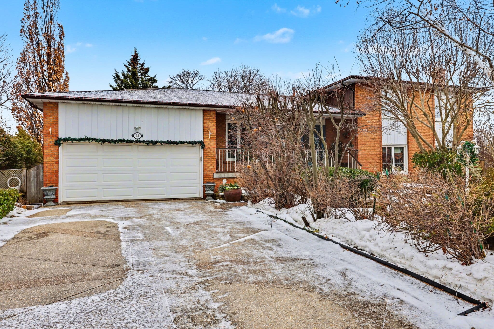 18 Claypine Trail, Brampton, ON L6V 3L9