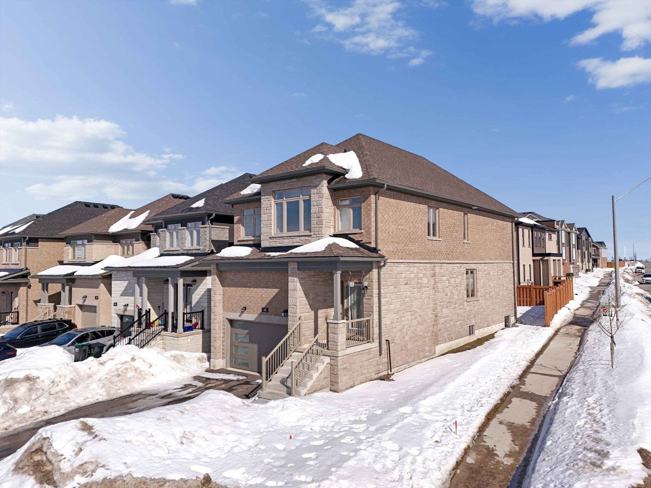 48 Barnyard Trail, Barrie, ON L9J 0C2
