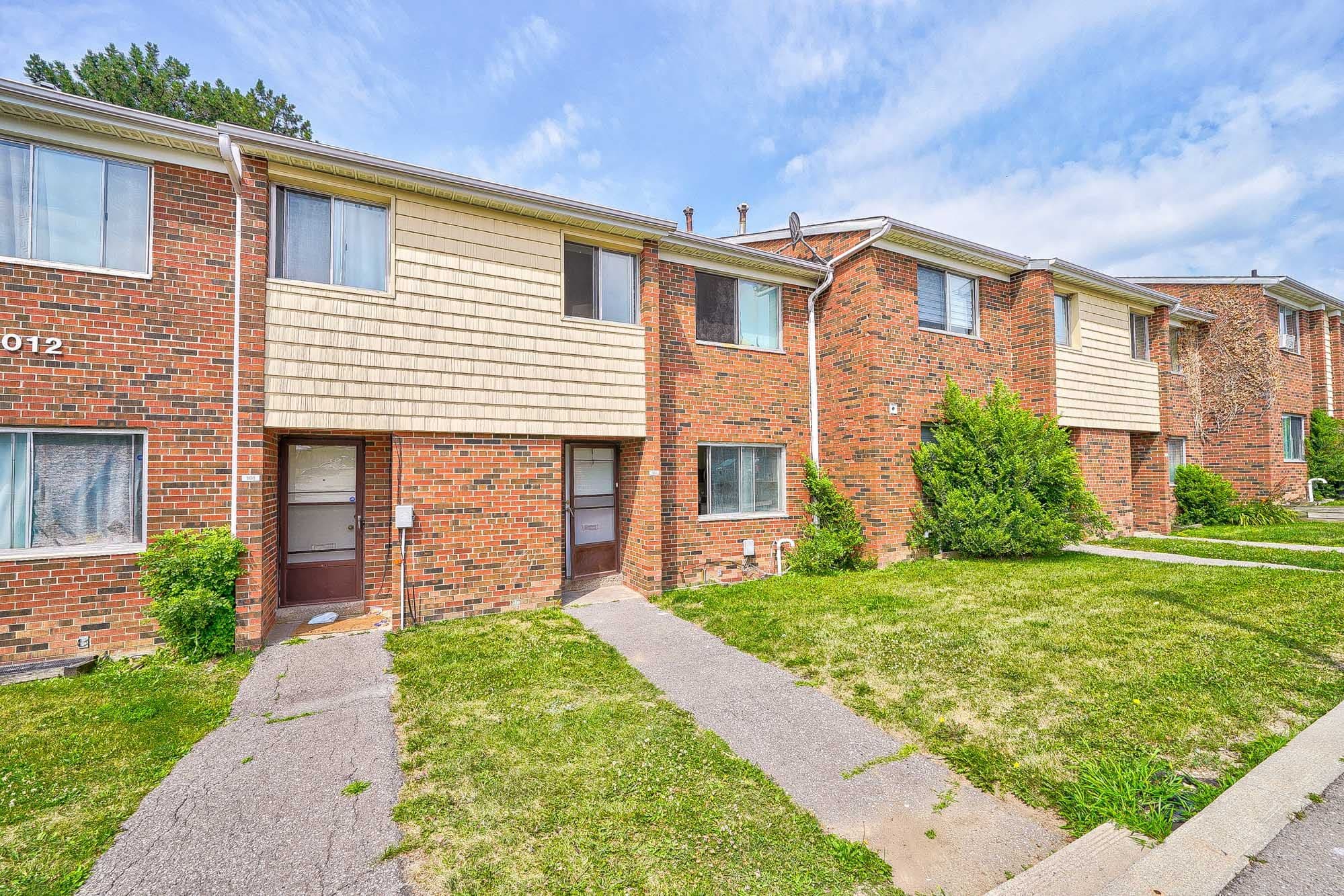 2012 Sheppard Avenue W TH102, Toronto W05, ON M3N 1A2