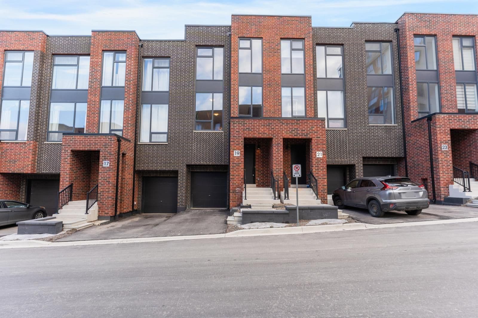 19 Desiree Place, Caledon, ON L7E 4L2