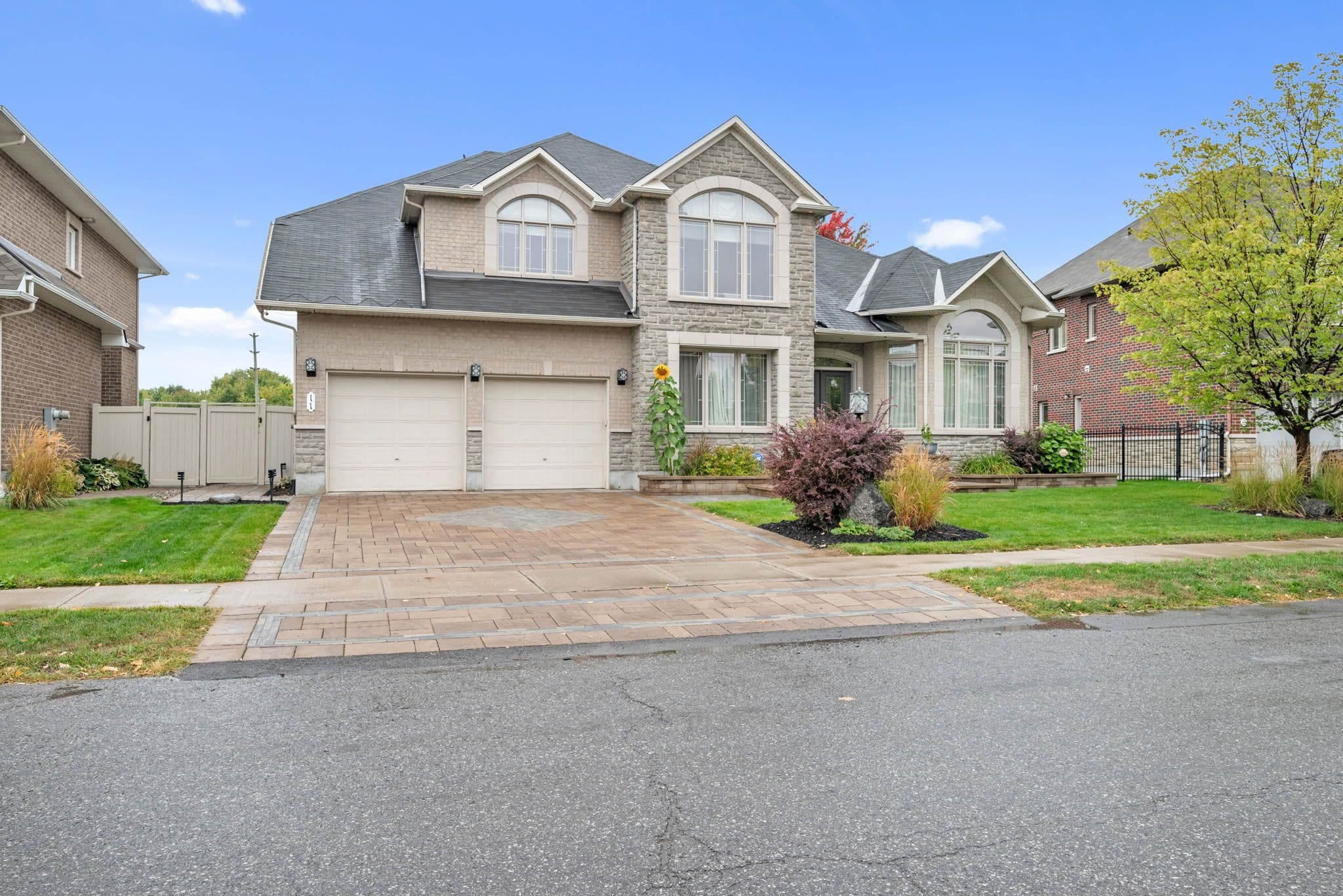 11 Tradewinds Drive, Barrhaven, ON K2G 6Y4