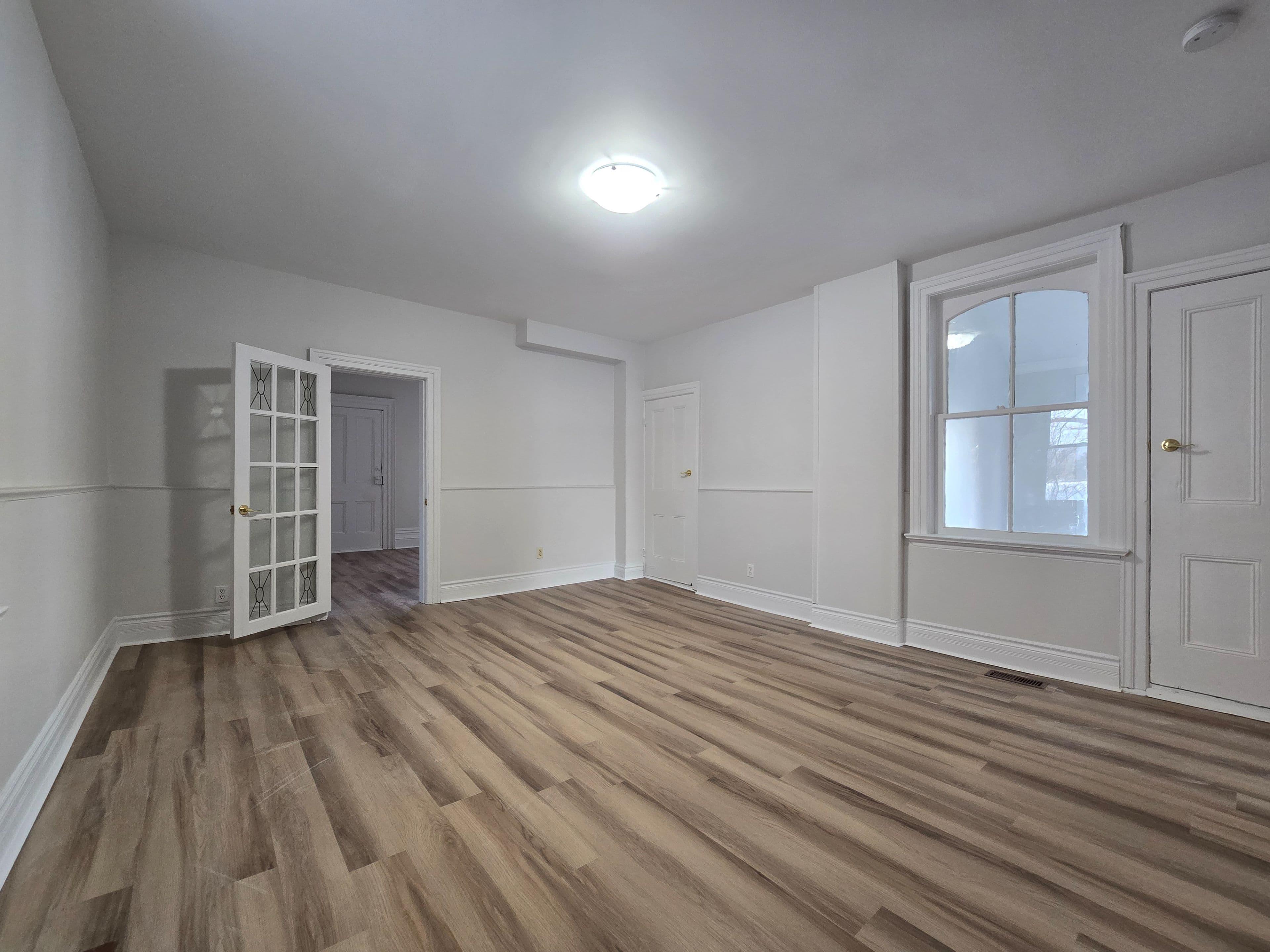 22156 Leslie Street, East Gwillimbury, ON L0G 1R0