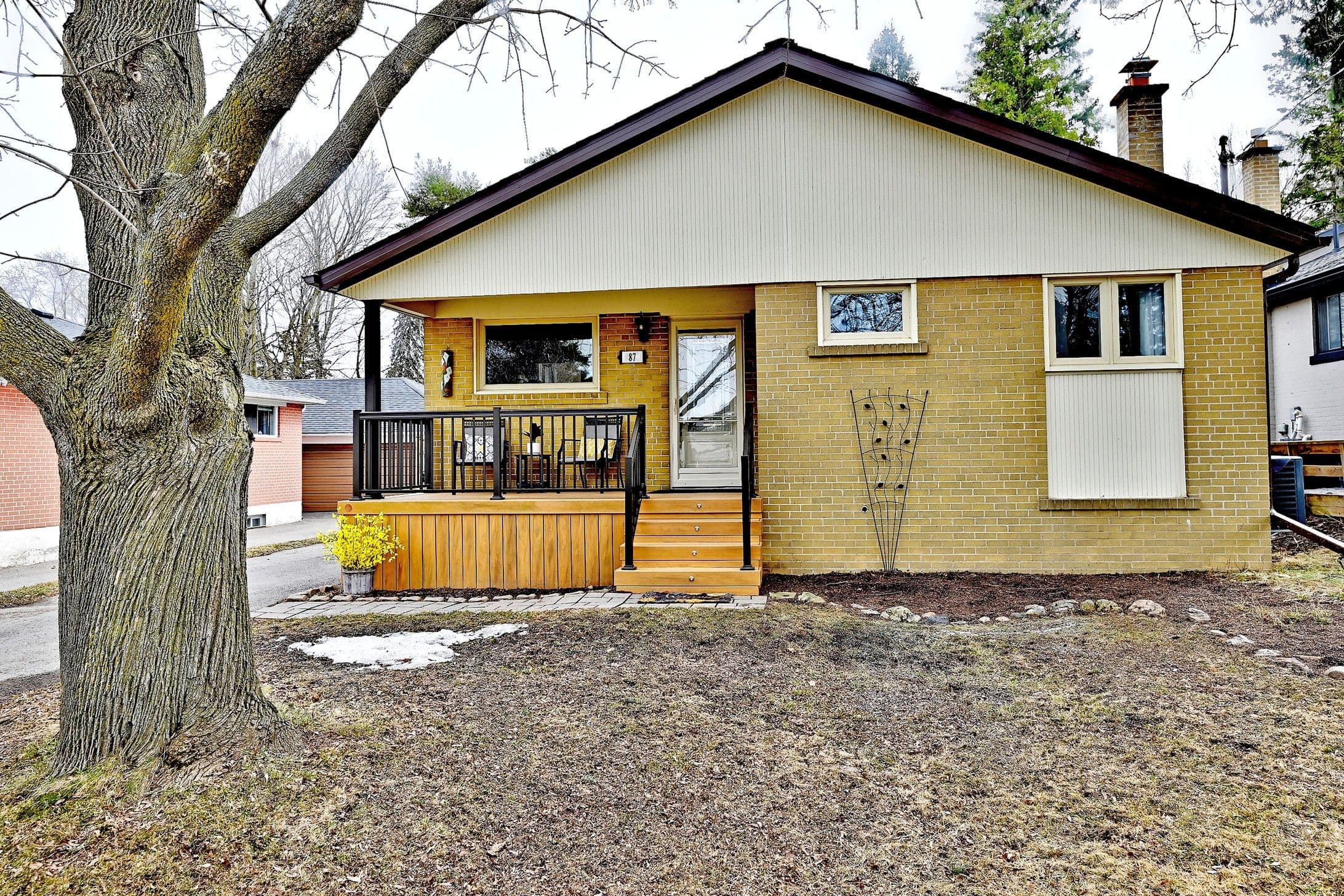 87 Richardson Drive, Aurora, ON L4G 1Z4