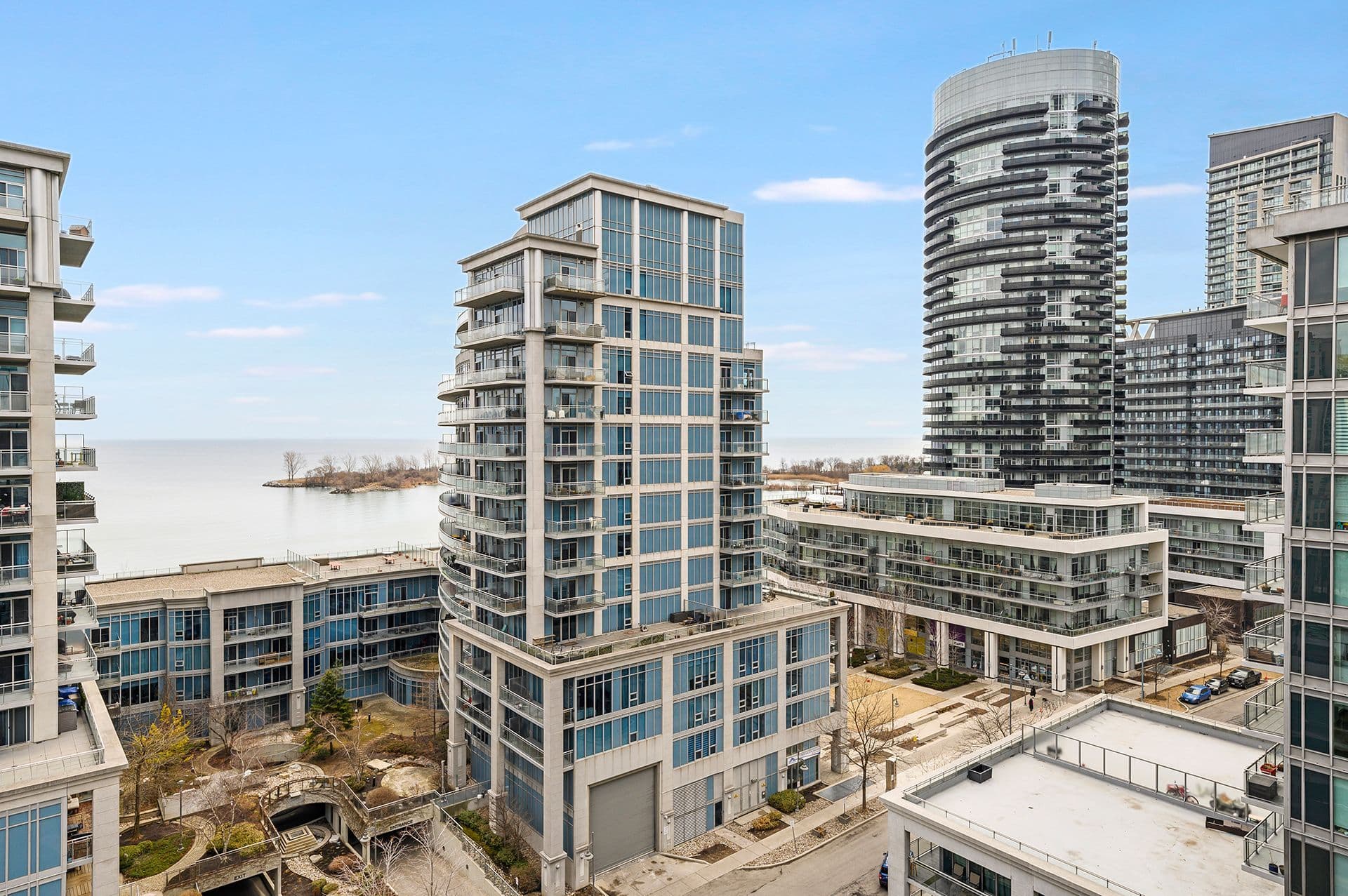 2119 Lake Shore Boulevard W 1110, Toronto W06, ON M8V 4E8