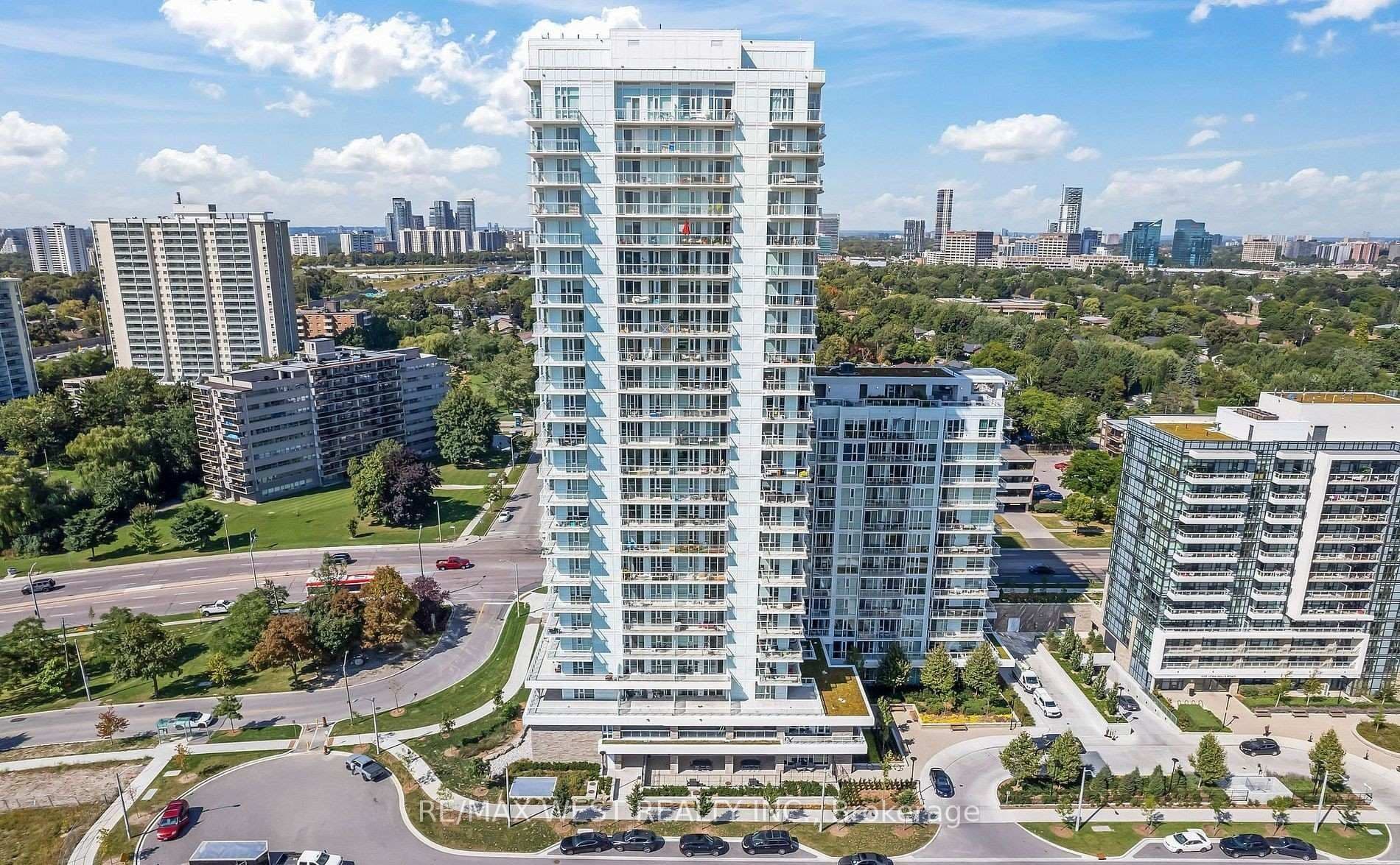 10 Deerlick Court 202, Toronto C13, ON M3A 0A7