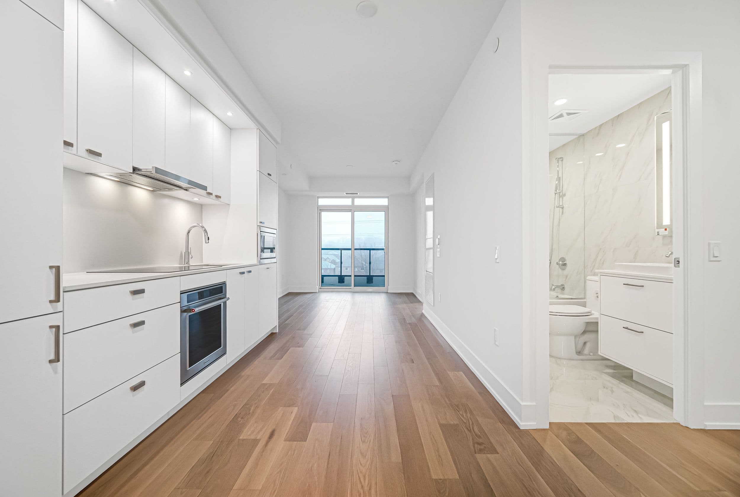 858 Dupont Street 418, Toronto W02, ON M6G 0C1